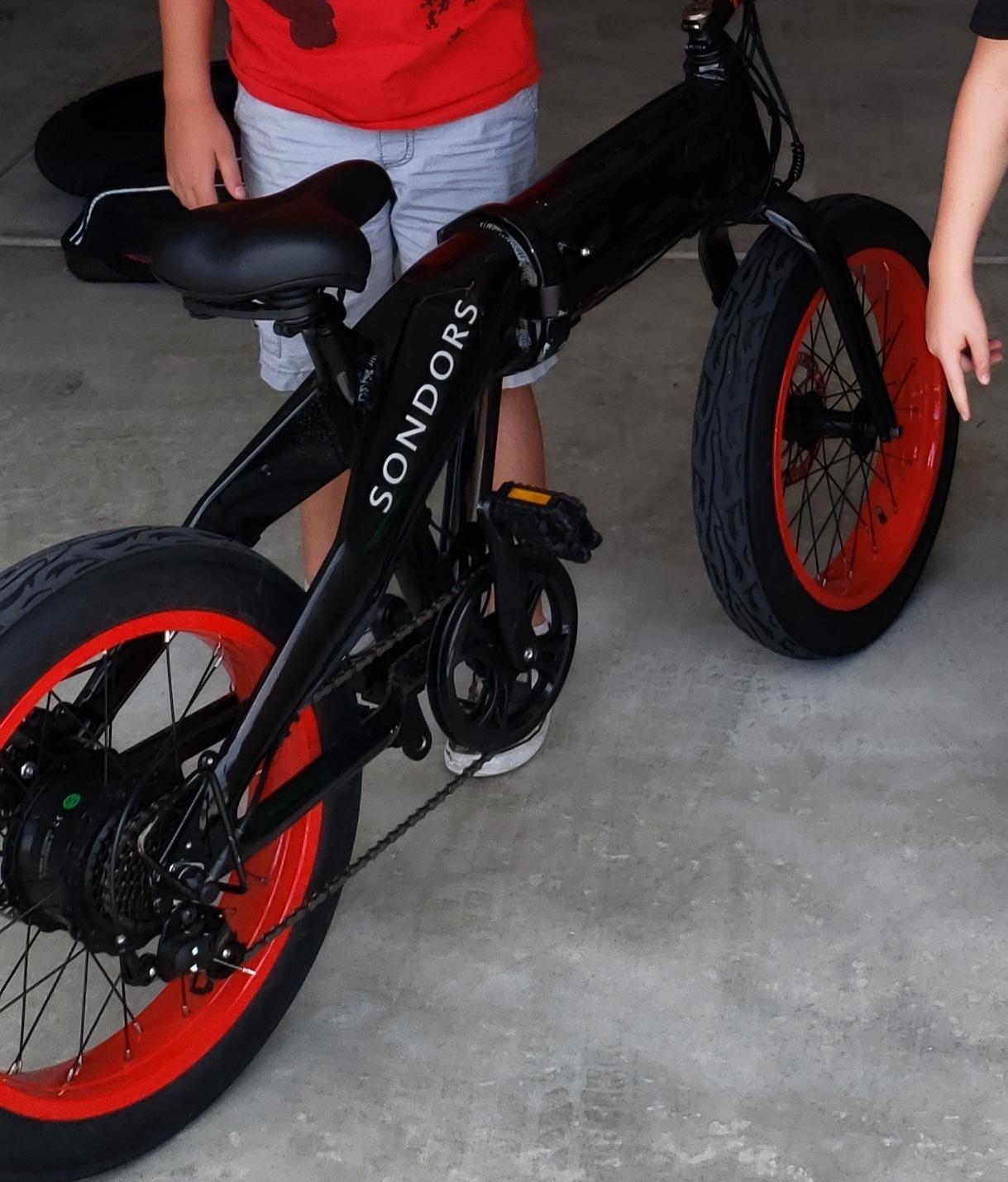 2017 Sondors Fold x Black