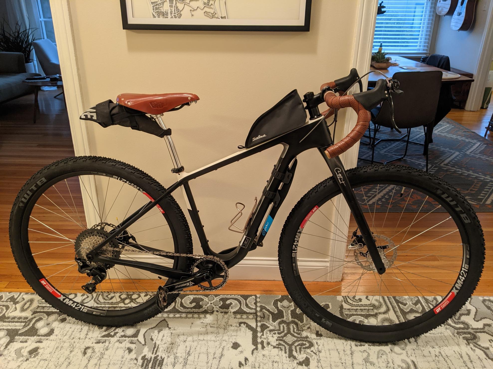 2020 Salsa Cutthroat Black and White
