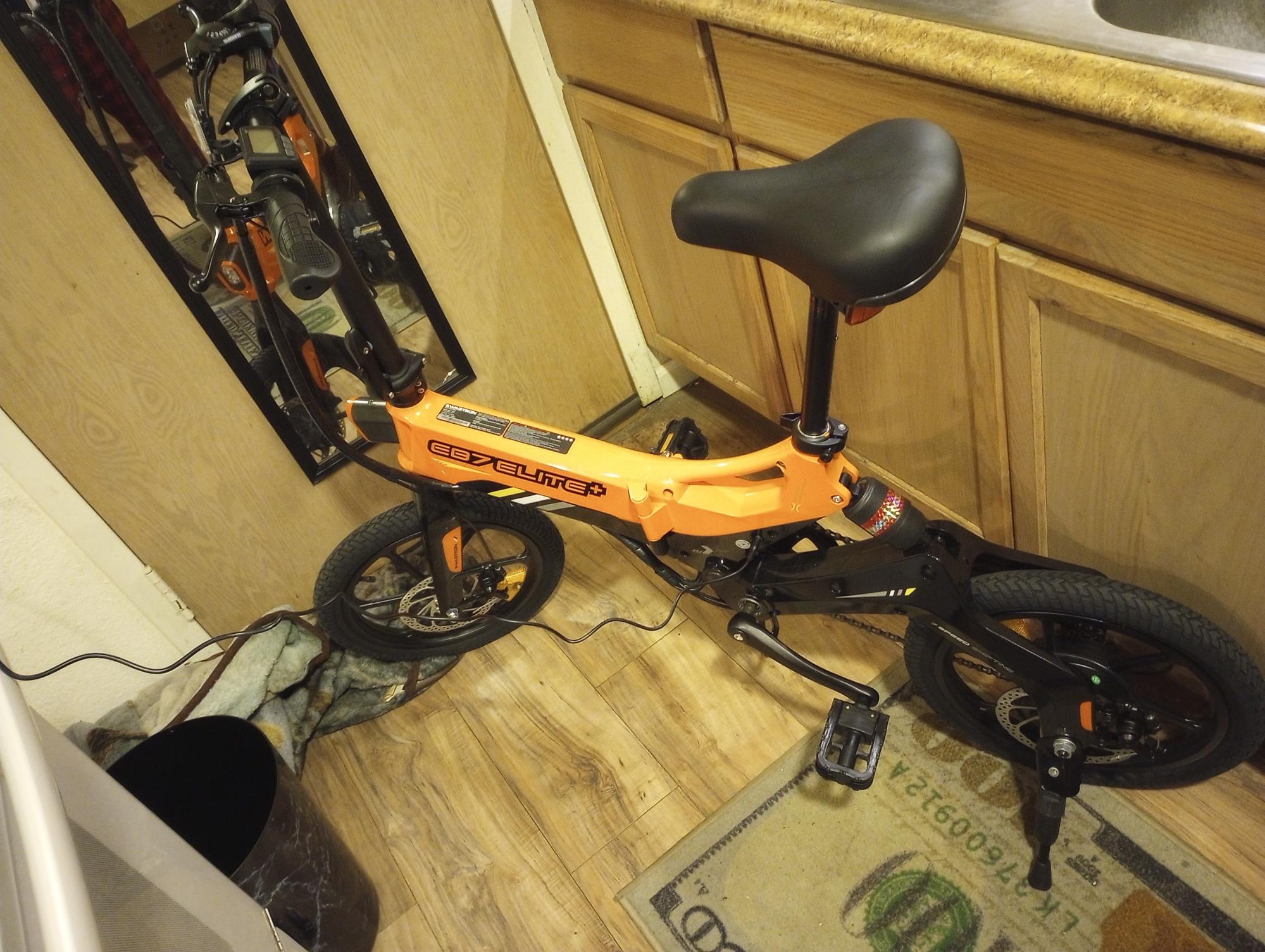 Swagtron eb-7 Orange