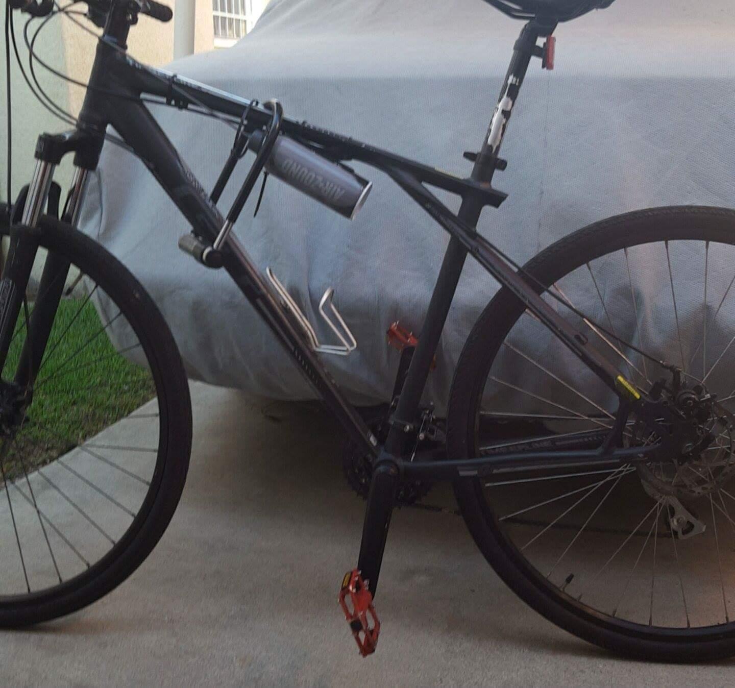 2014 GT Bicycles Timberline Silver or Gray and Black