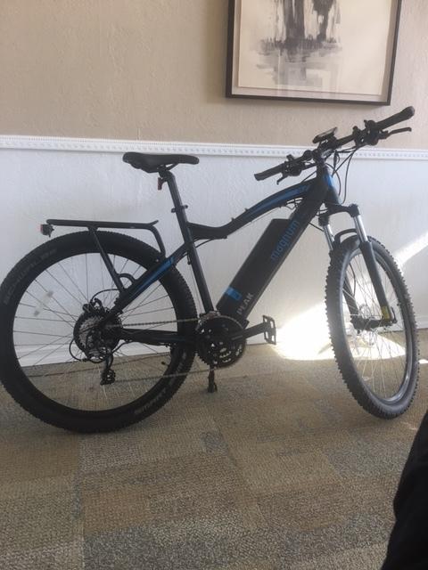 2017 Magnum Peak Black