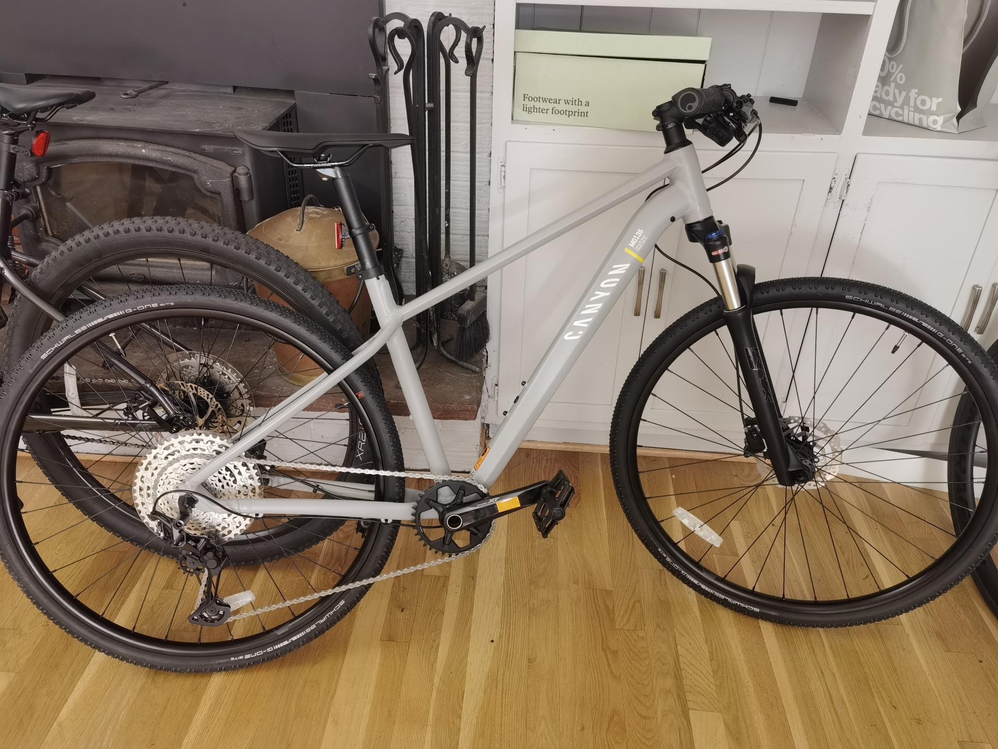 2023 Canyon bicycles Pathlite 6 mid-step Silver, gray or bare metal