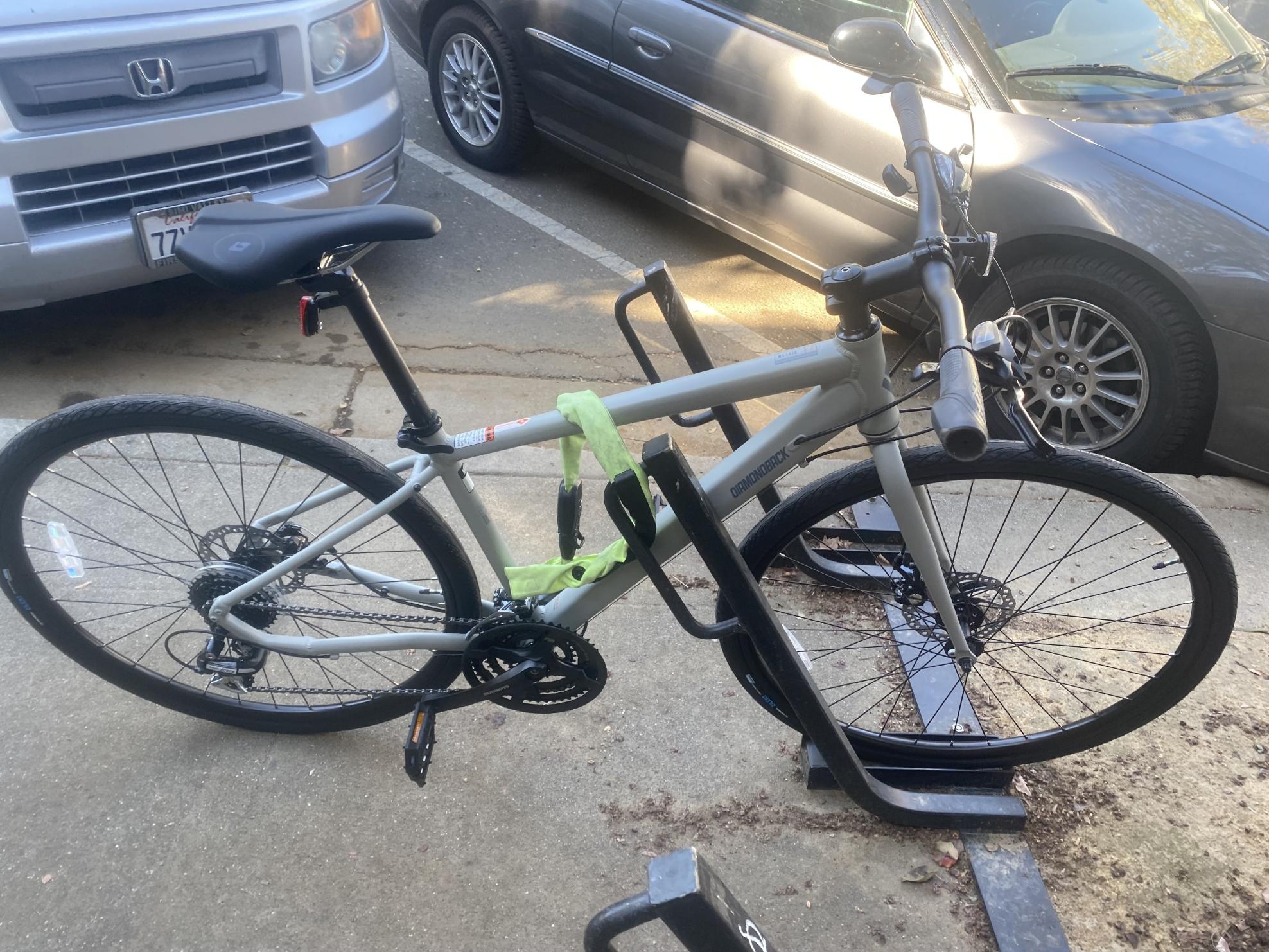 2023 Diamondback Metric 2 Silver, gray or bare metal