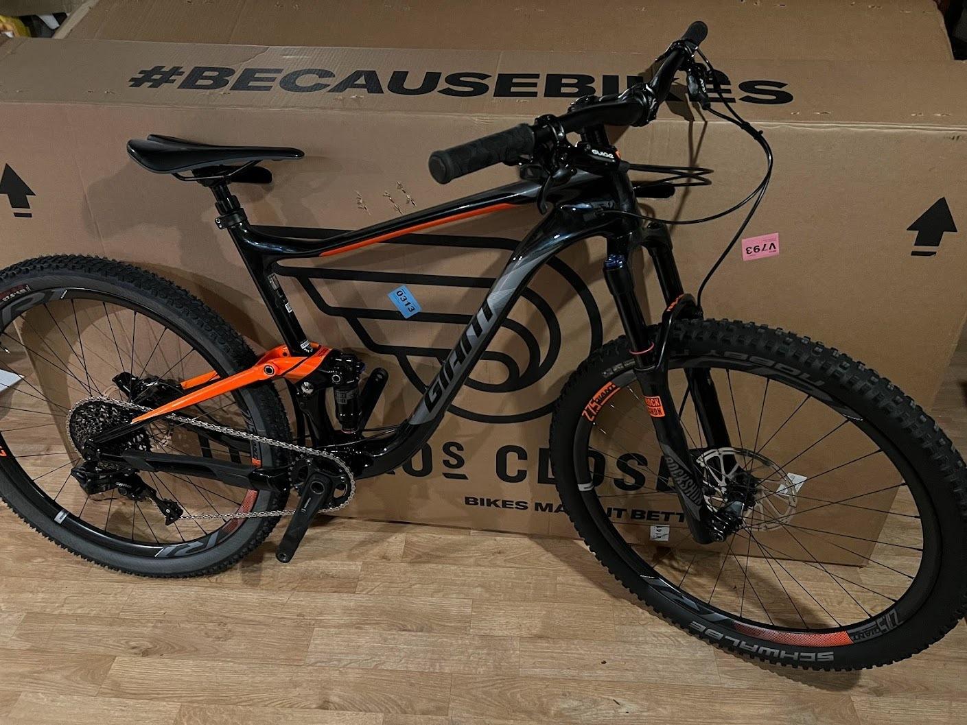 2017 Giant Anthem Advanced 2 Black and Orange