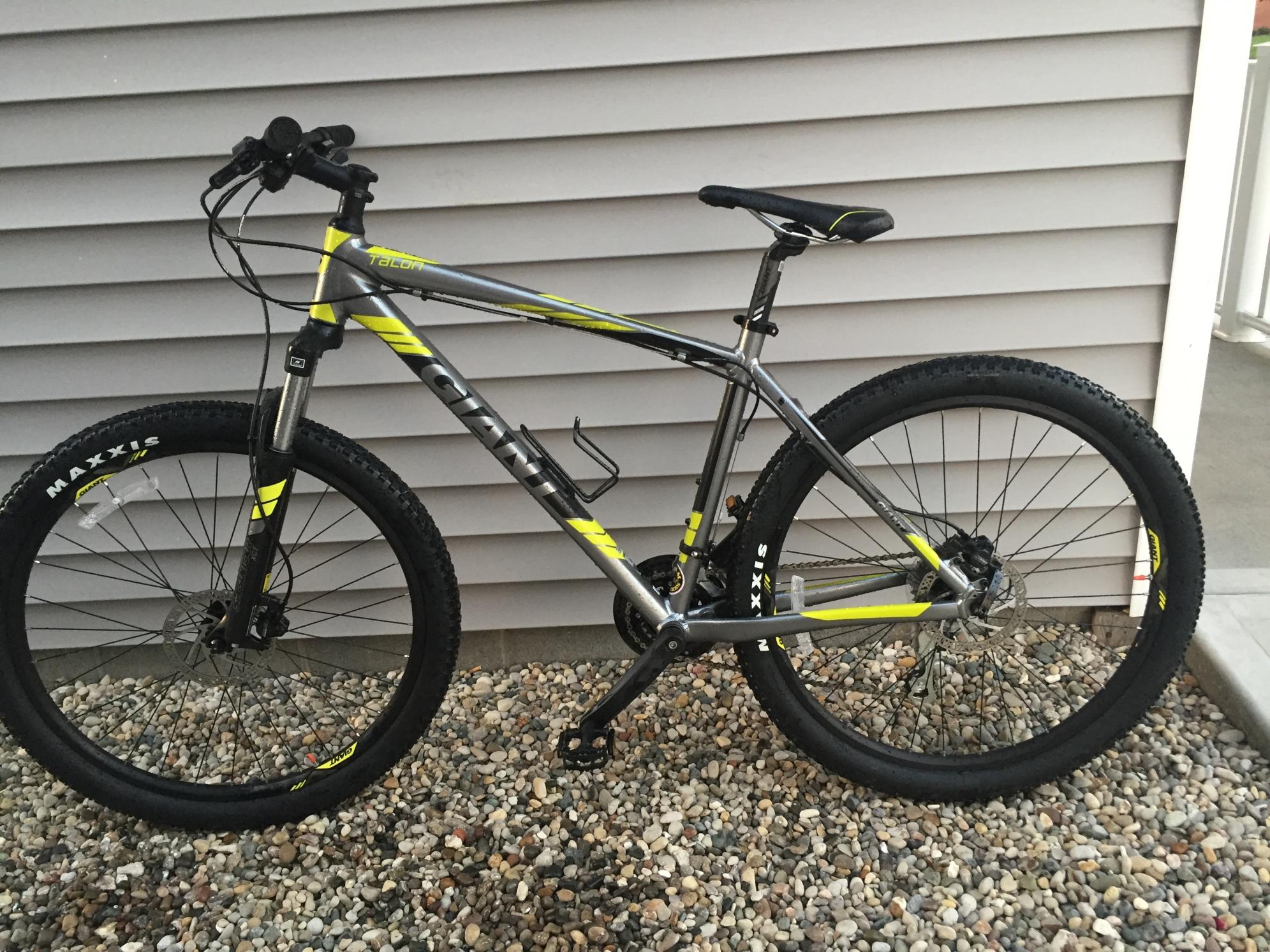 2016 Giant Talon Silver or Gray