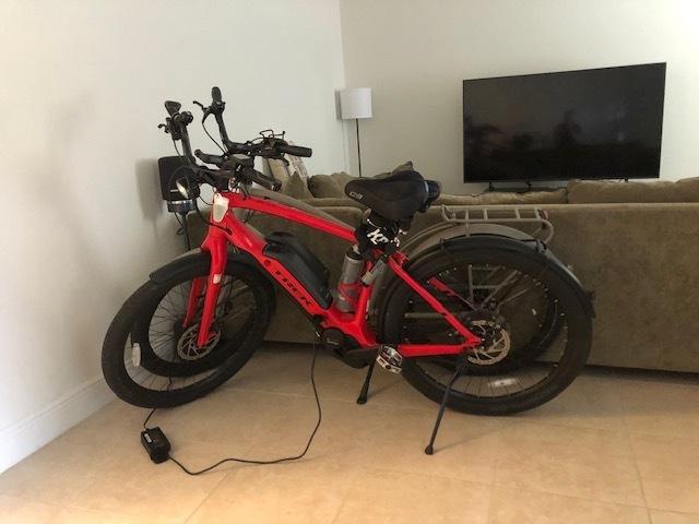2019 Trek Super Commuter 8s Red