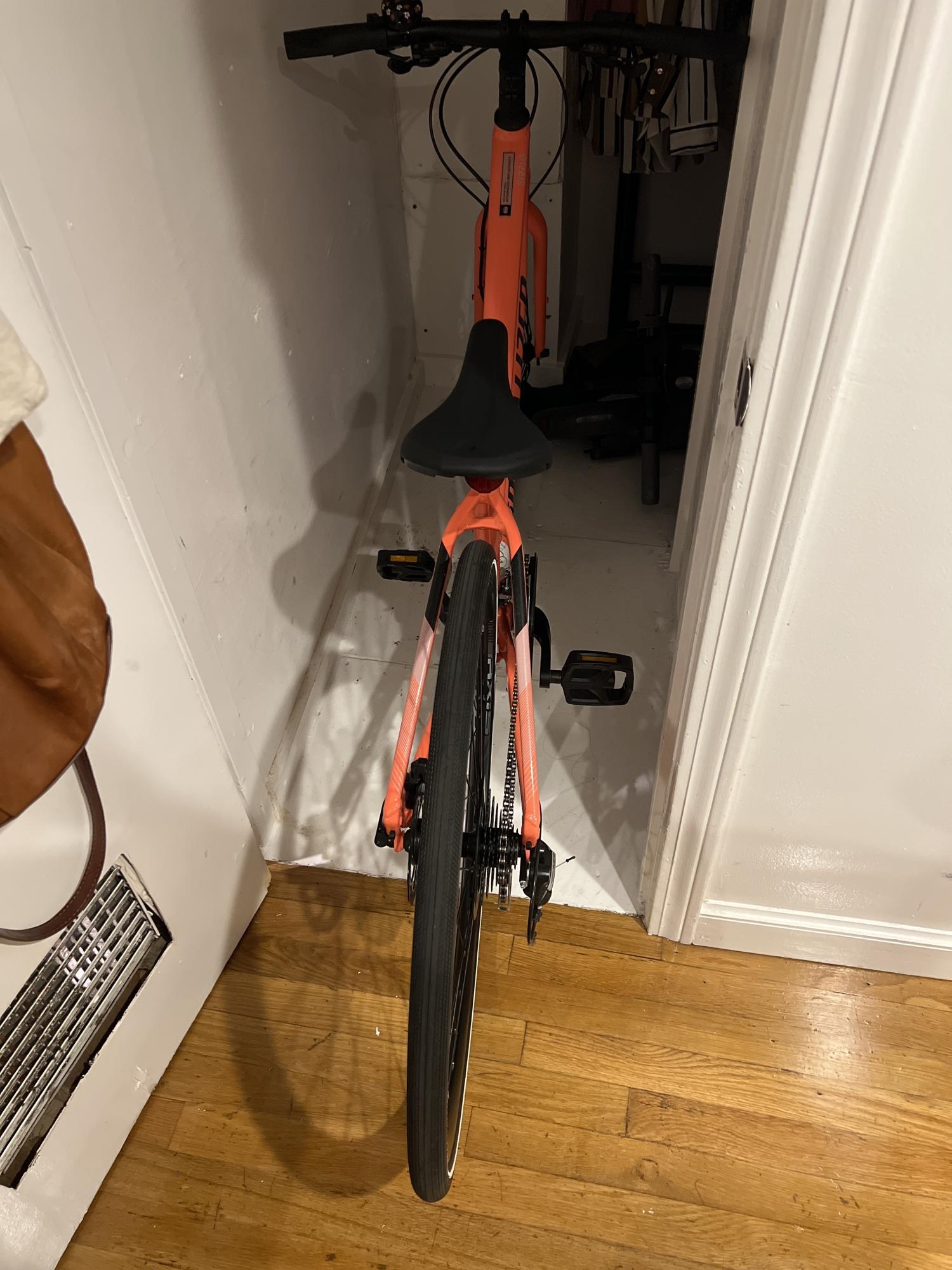 2021 Specialized ISO 4210-2-2014-C Pink