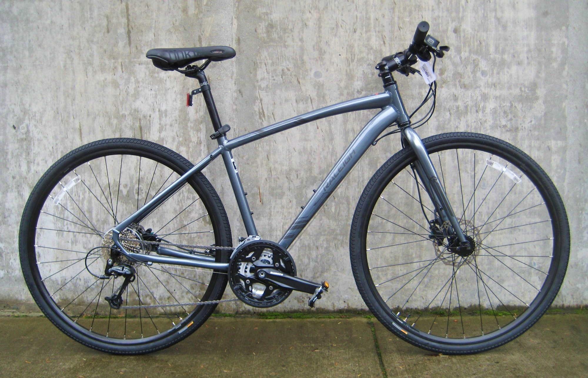 2014 Raleigh Misceo 3.0  Silver or Gray