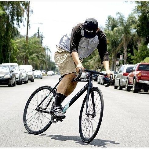 2017 Aventón Cordoba Black