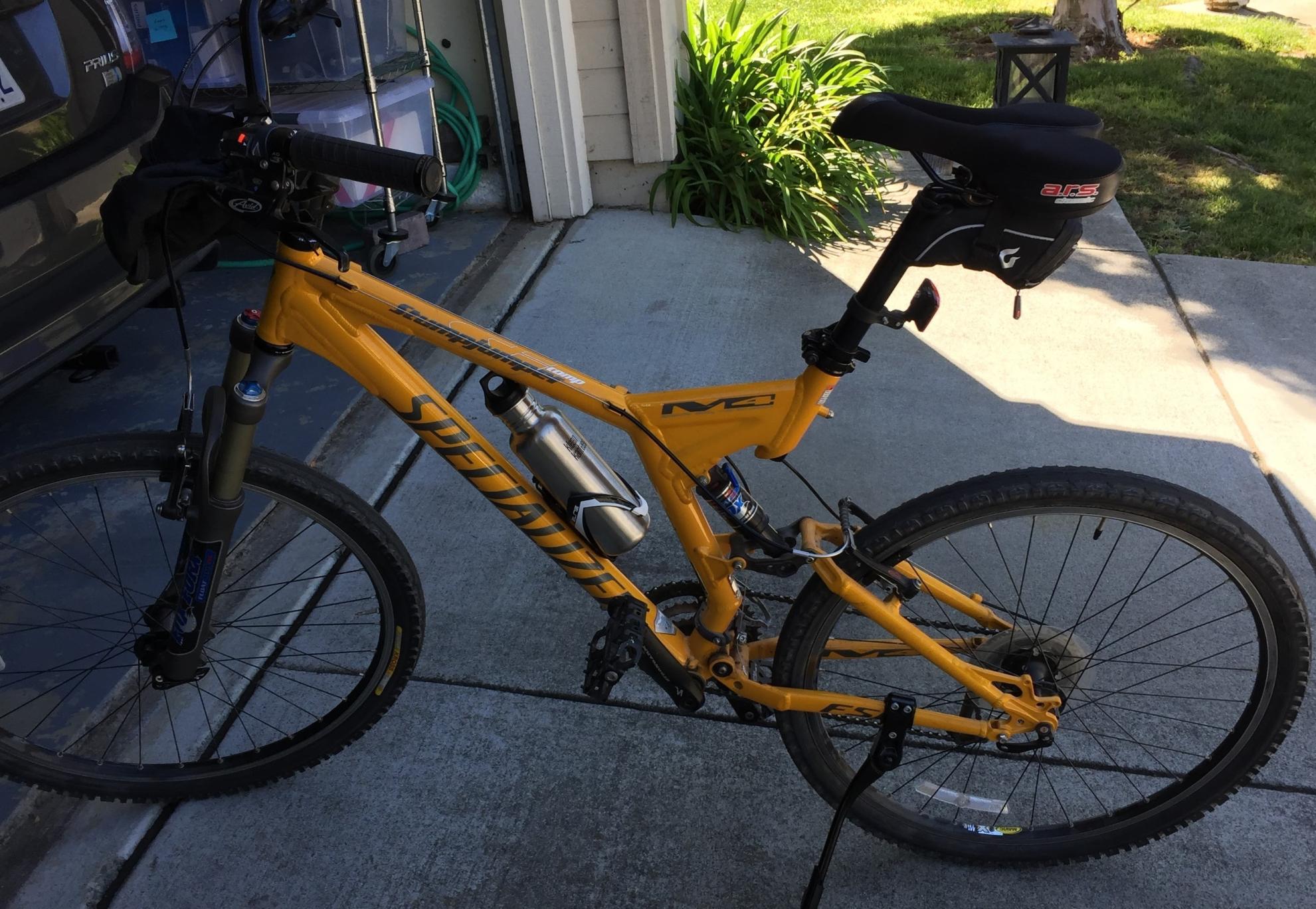 Specialized Stumpjumper Comp Yellow or Gold