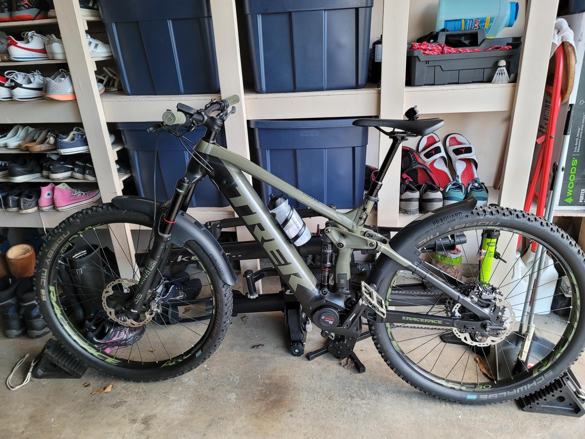 2021 Trek Rail 5 Green