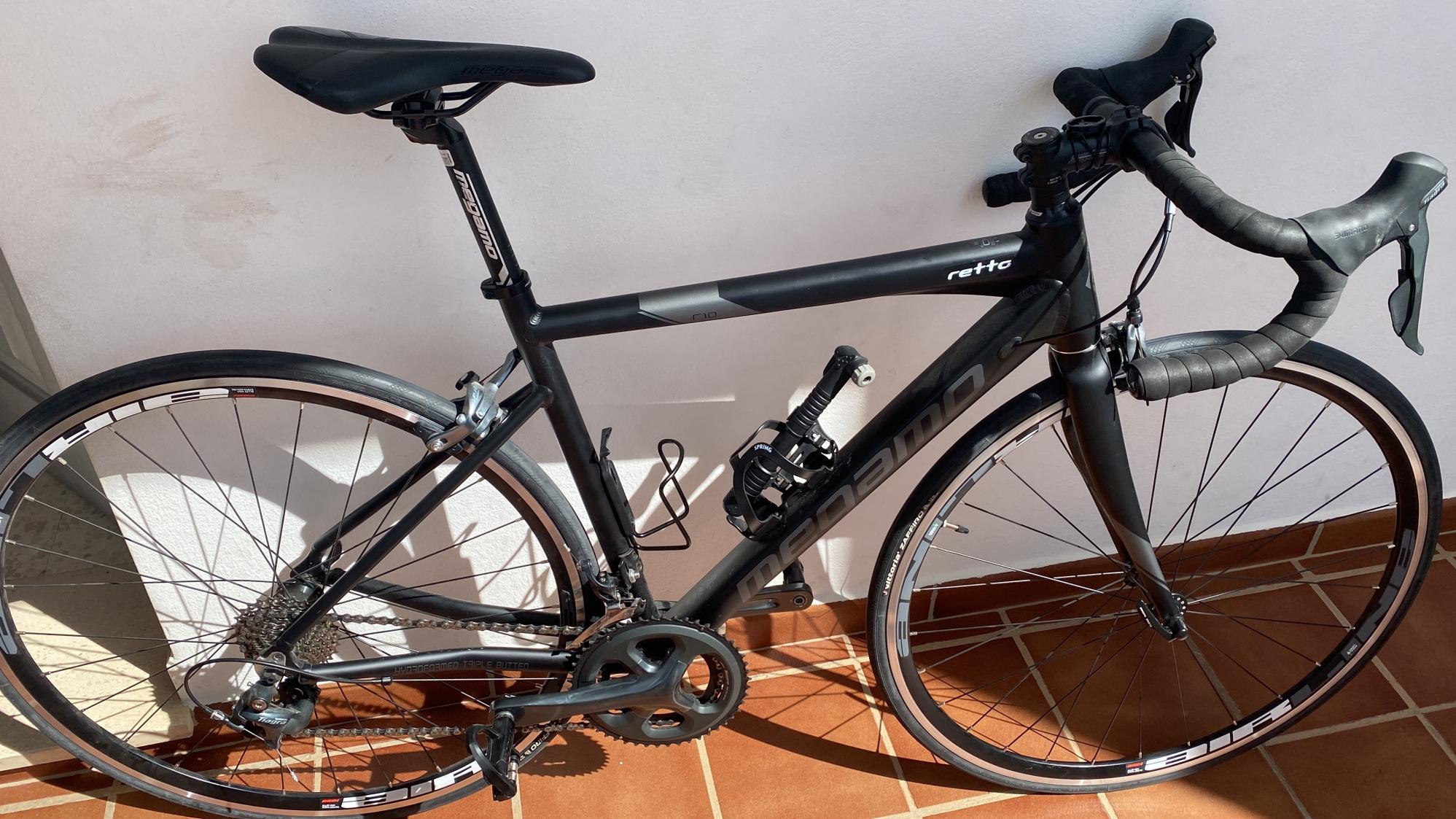 2021 Megamo R10 Black