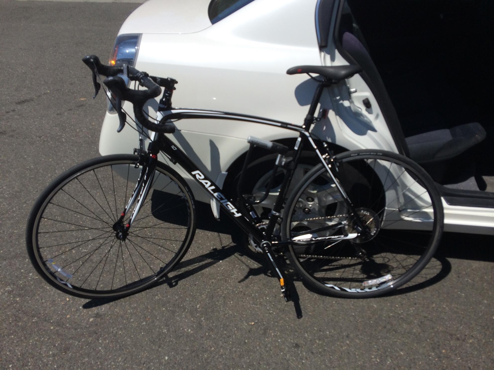 2014 Raleigh Revenio 1.0   Black