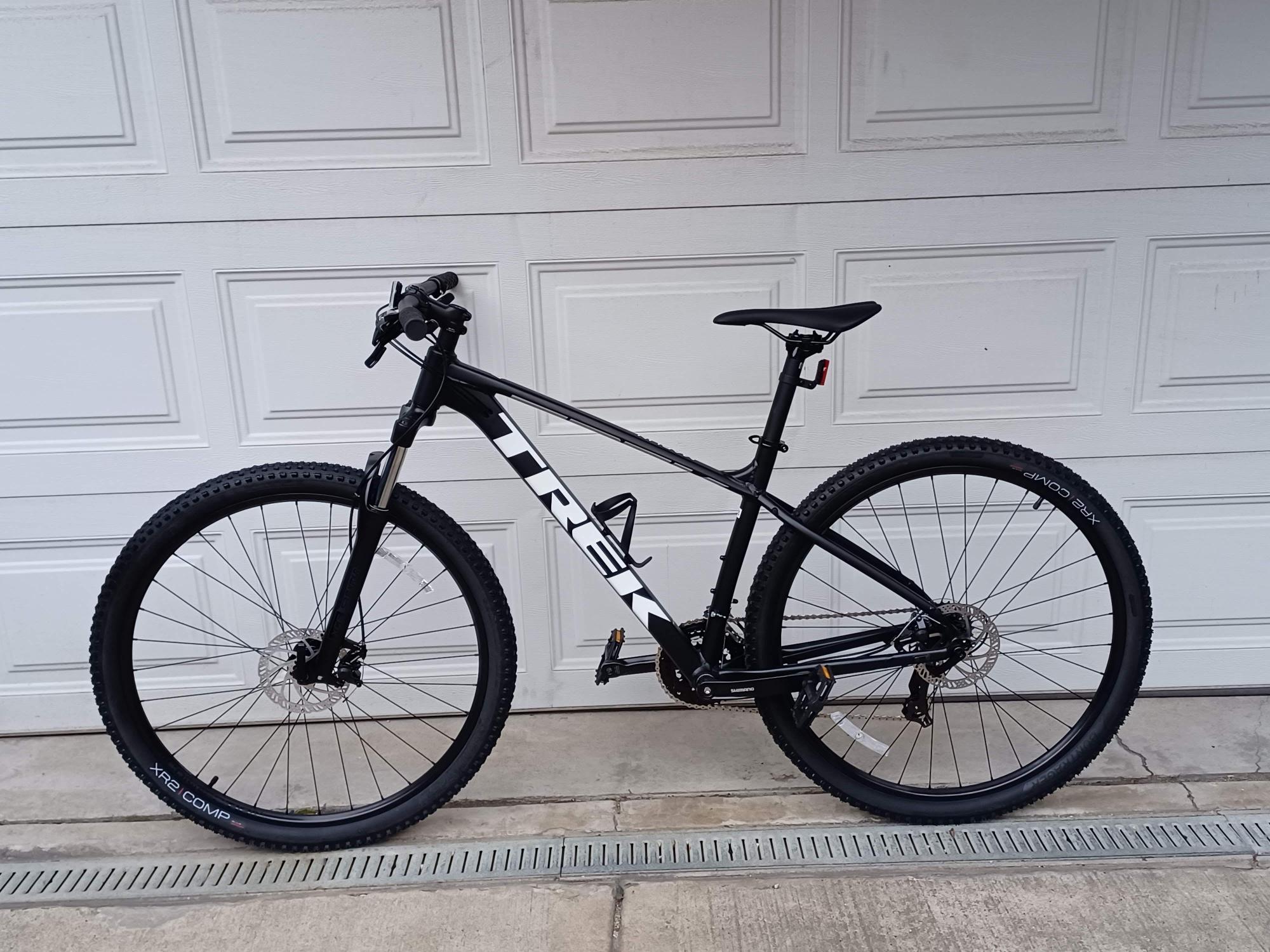 2023 Trek Marlin 4 Black