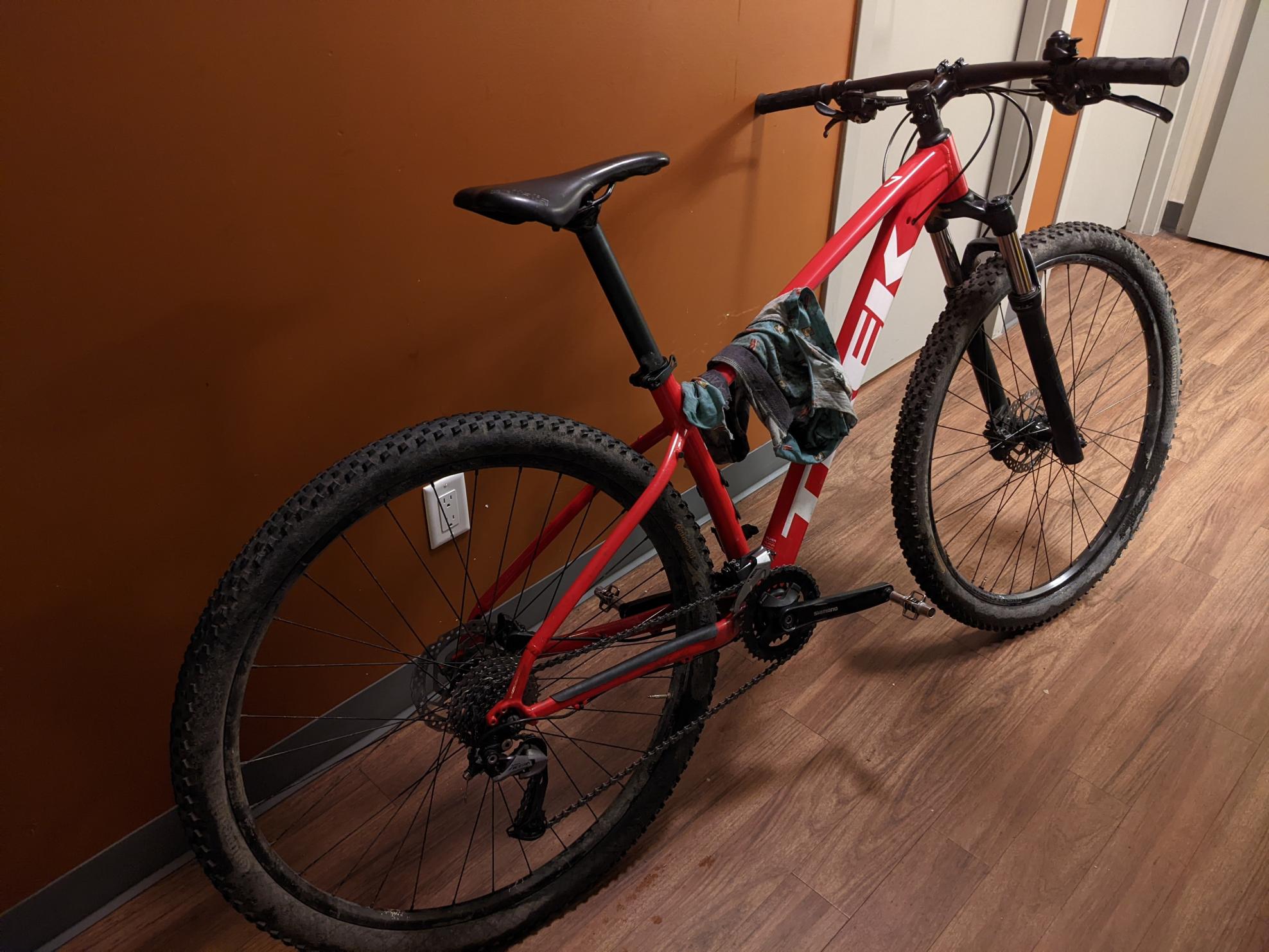 2020 Trek Marlin 7 Red