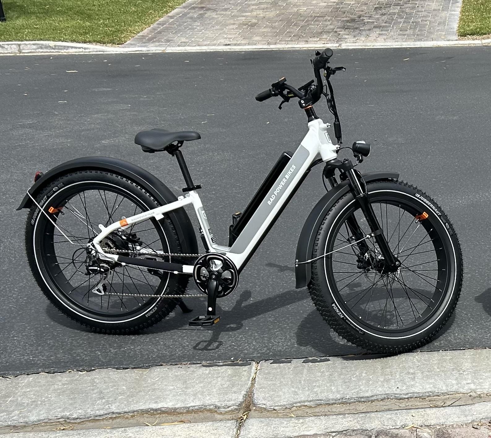 2024 Rad Power Bikes Rad Rover 6 Plus - Step Thru White