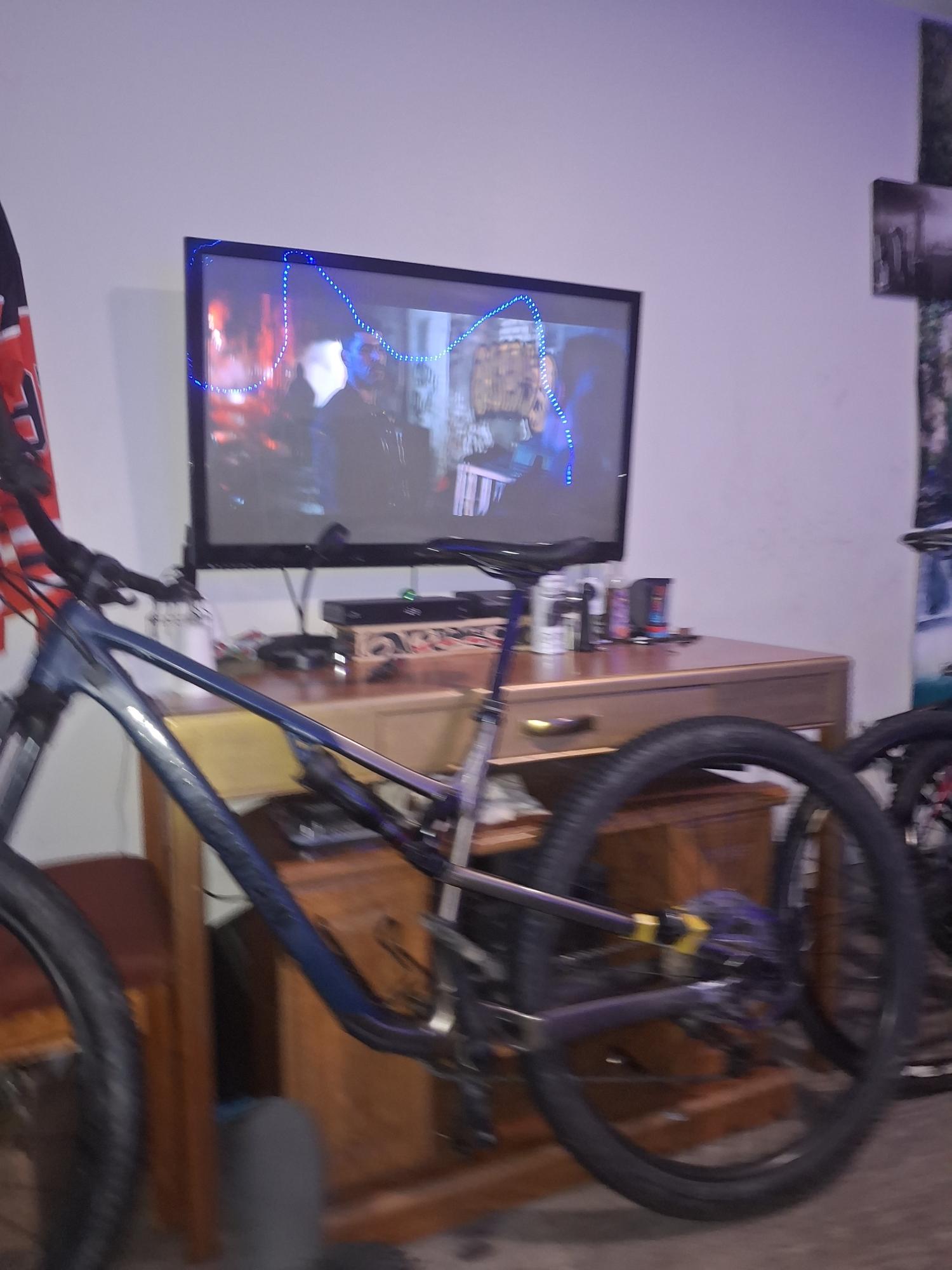 Rocky Mountain Bicycles Instinct alloy 10 Blue and Silver, gray or bare metal