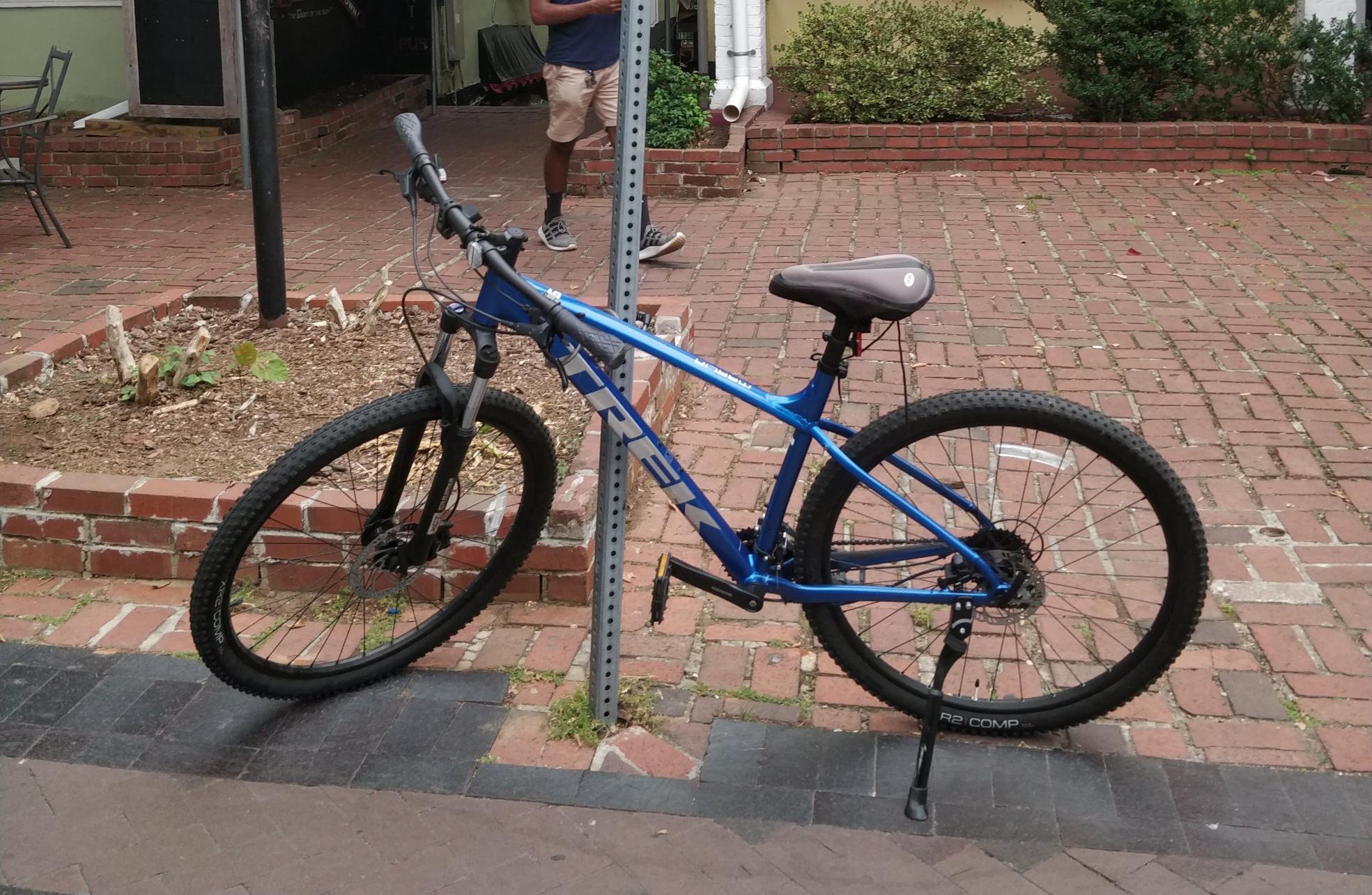 2021 Trek Marlin 6 Blue