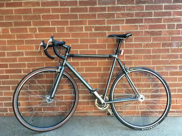 2007 Raleigh Rush Hour Silver or Gray