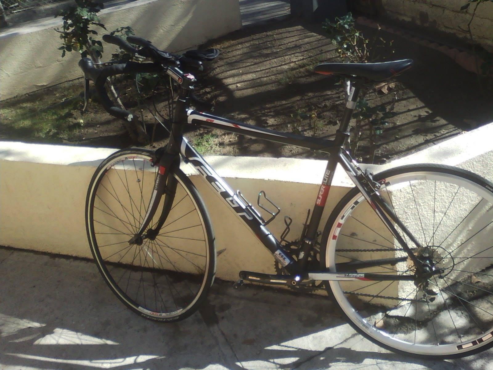 2010 Felt Z85 Black and Red