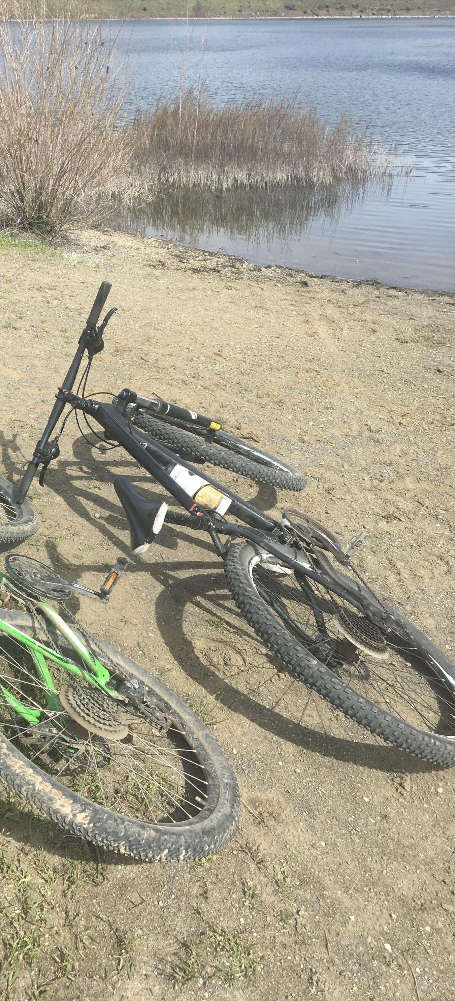 2011 Specialized Myka FSR Comp Black and White