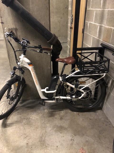 2018 Rad Power Bikes step through White and Orange