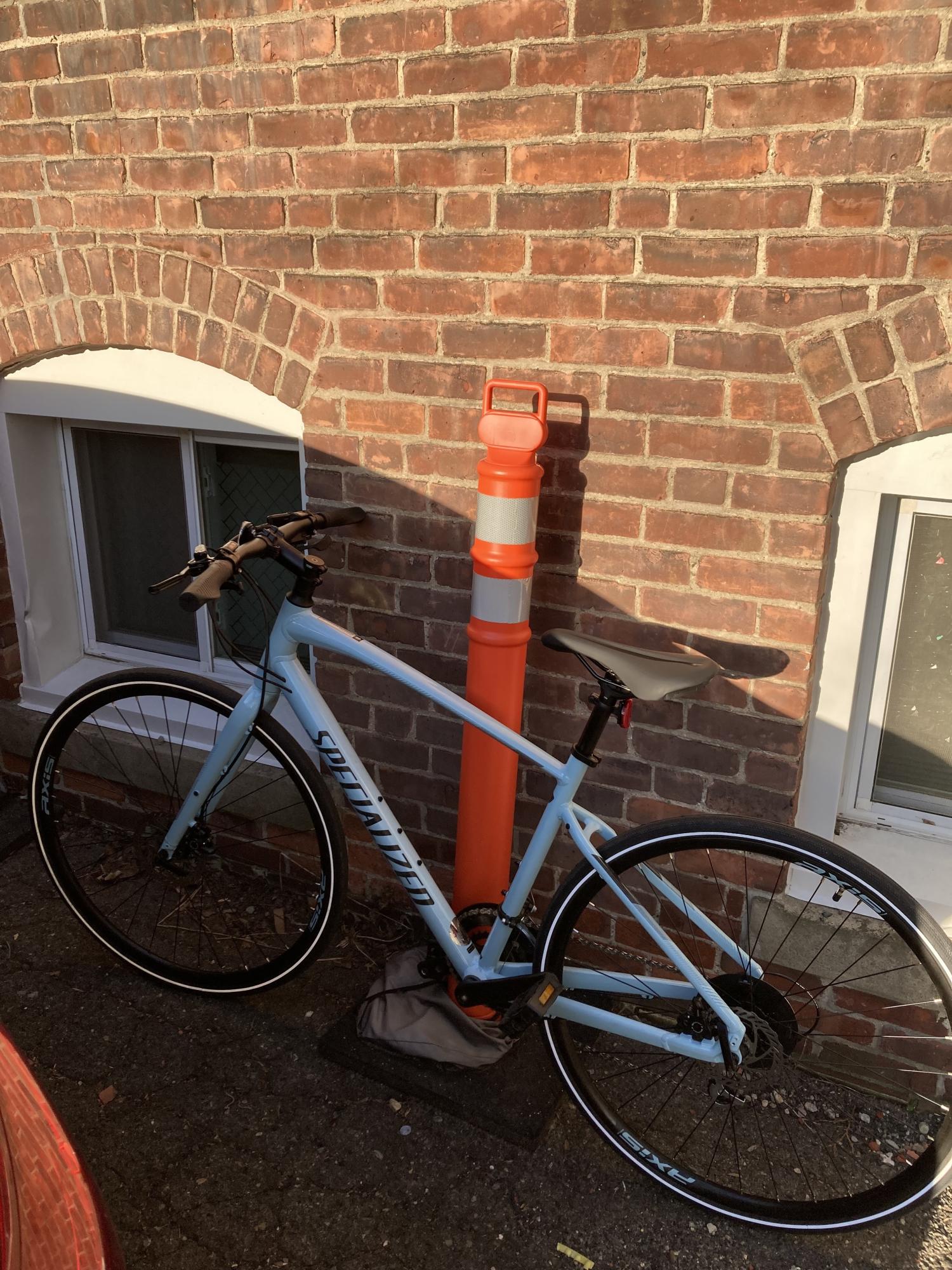 2022 Specialized Sirrus 2.0 Arctic Cool Reflective Medium Blue