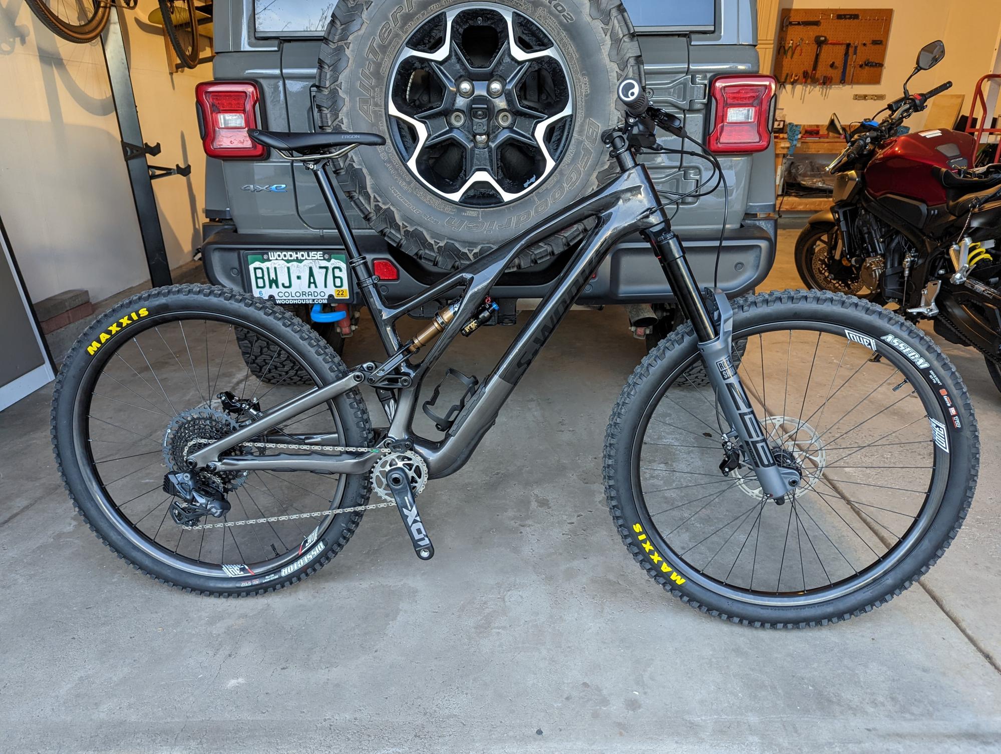 2022 Specialized Stumpjumper Evo Black