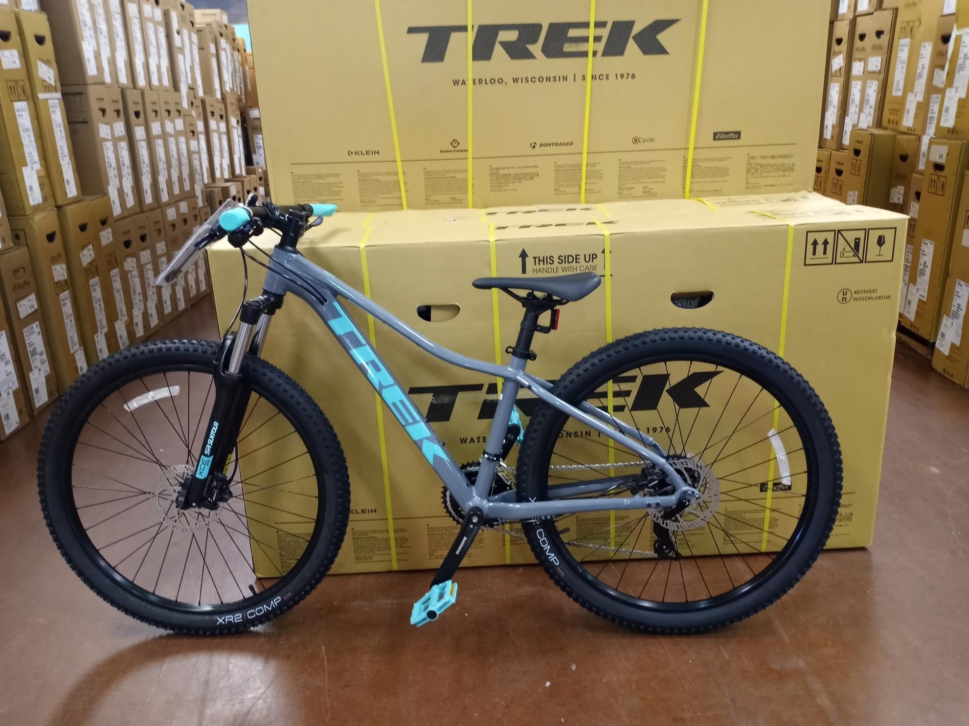 2021 Trek Trek Marlin 5 WSD Silver, gray or bare metal and Teal