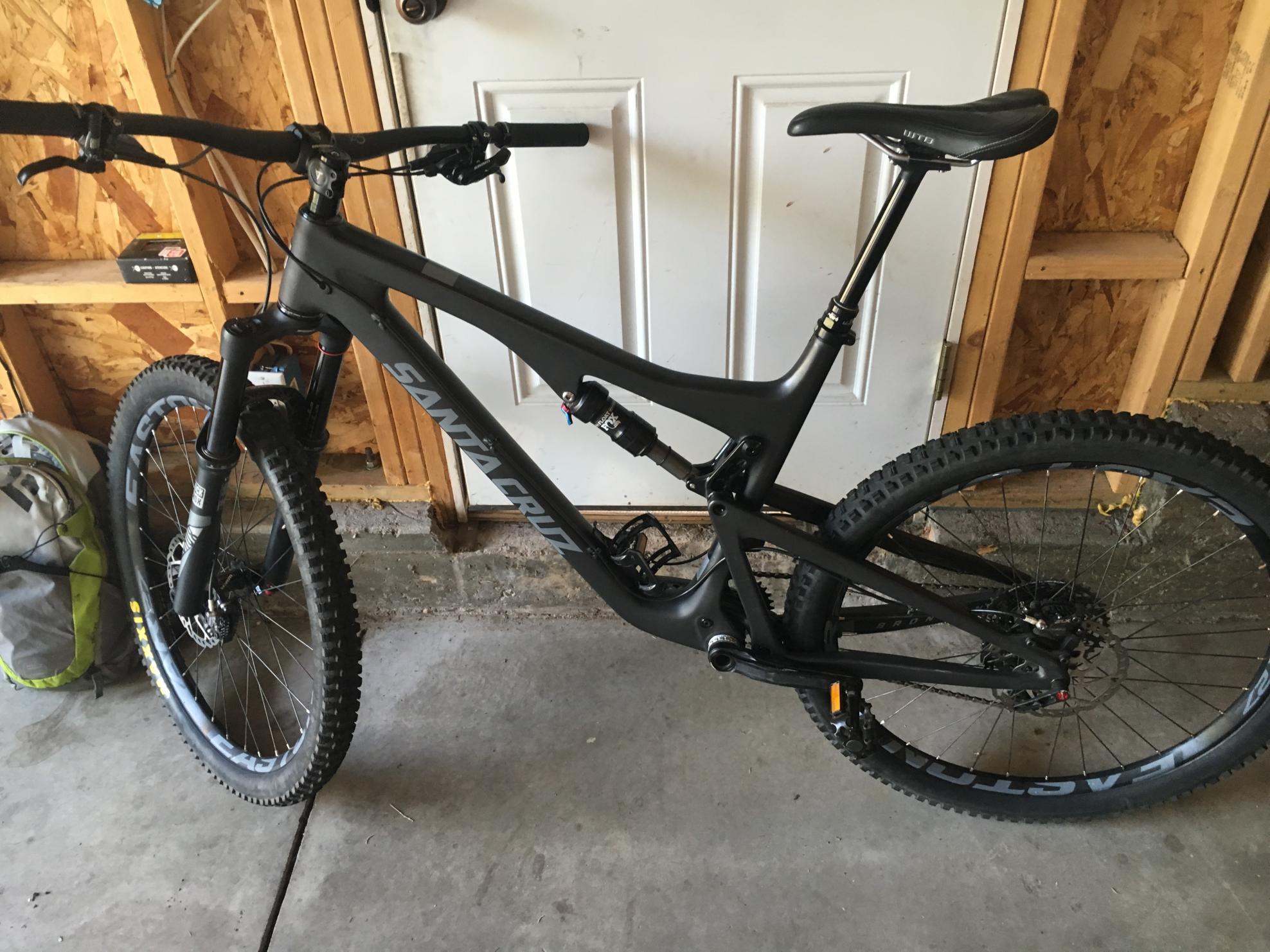2016 Santa Cruz Bronson Black