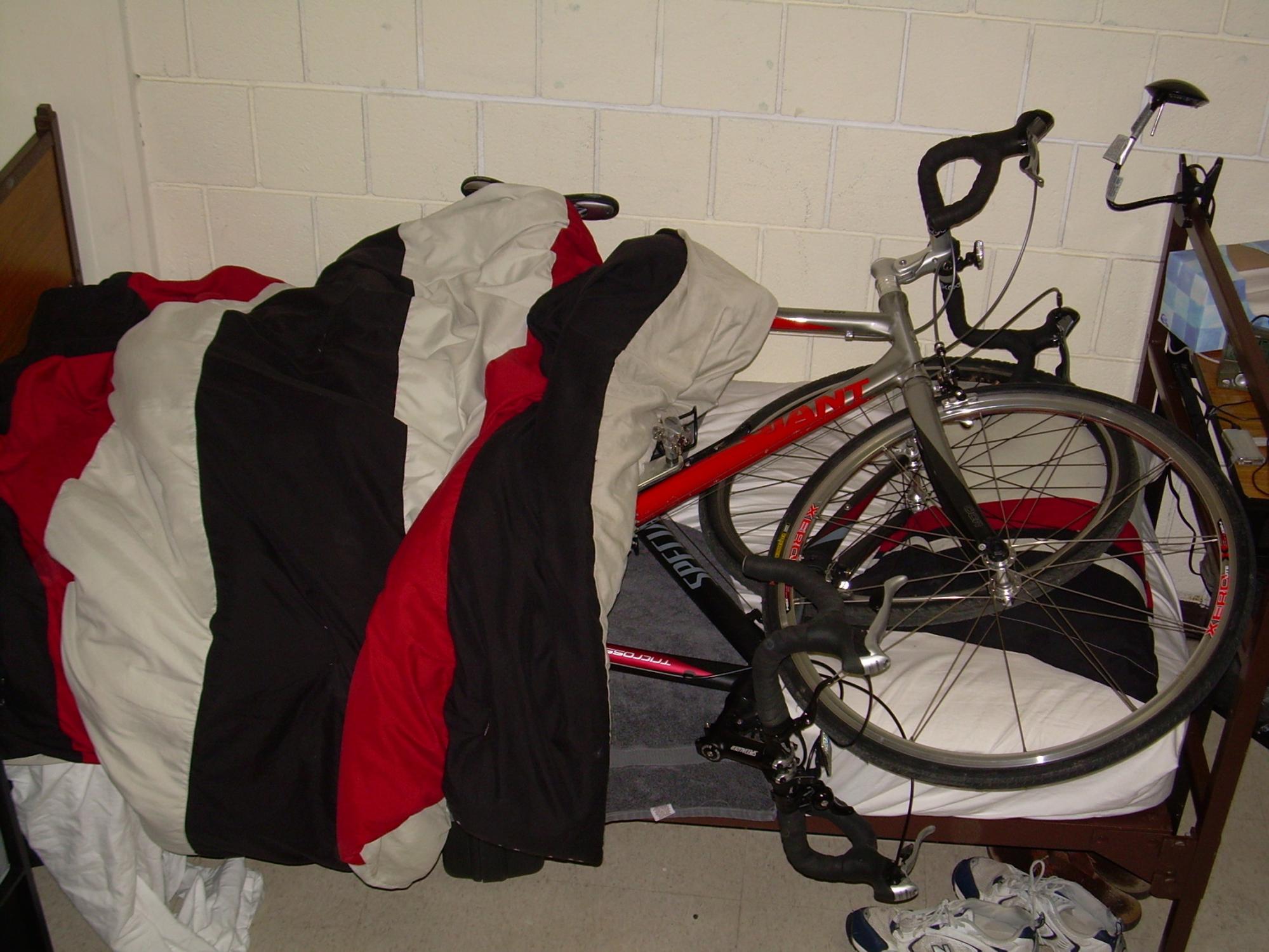 Giant OCR 2  Silver or Gray and Red