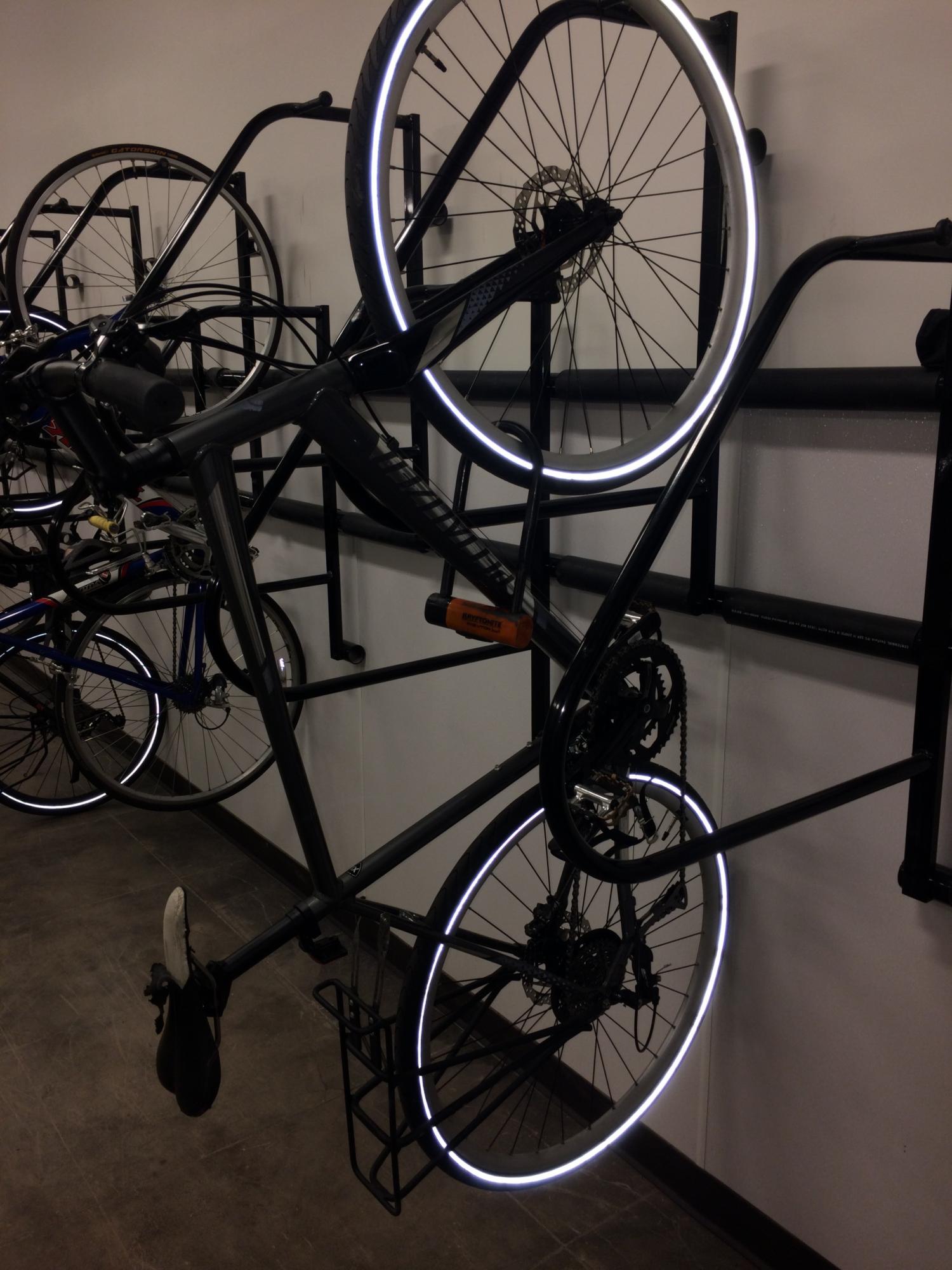 2017 Specialized Sirrus Sport Black and Silver or Gray