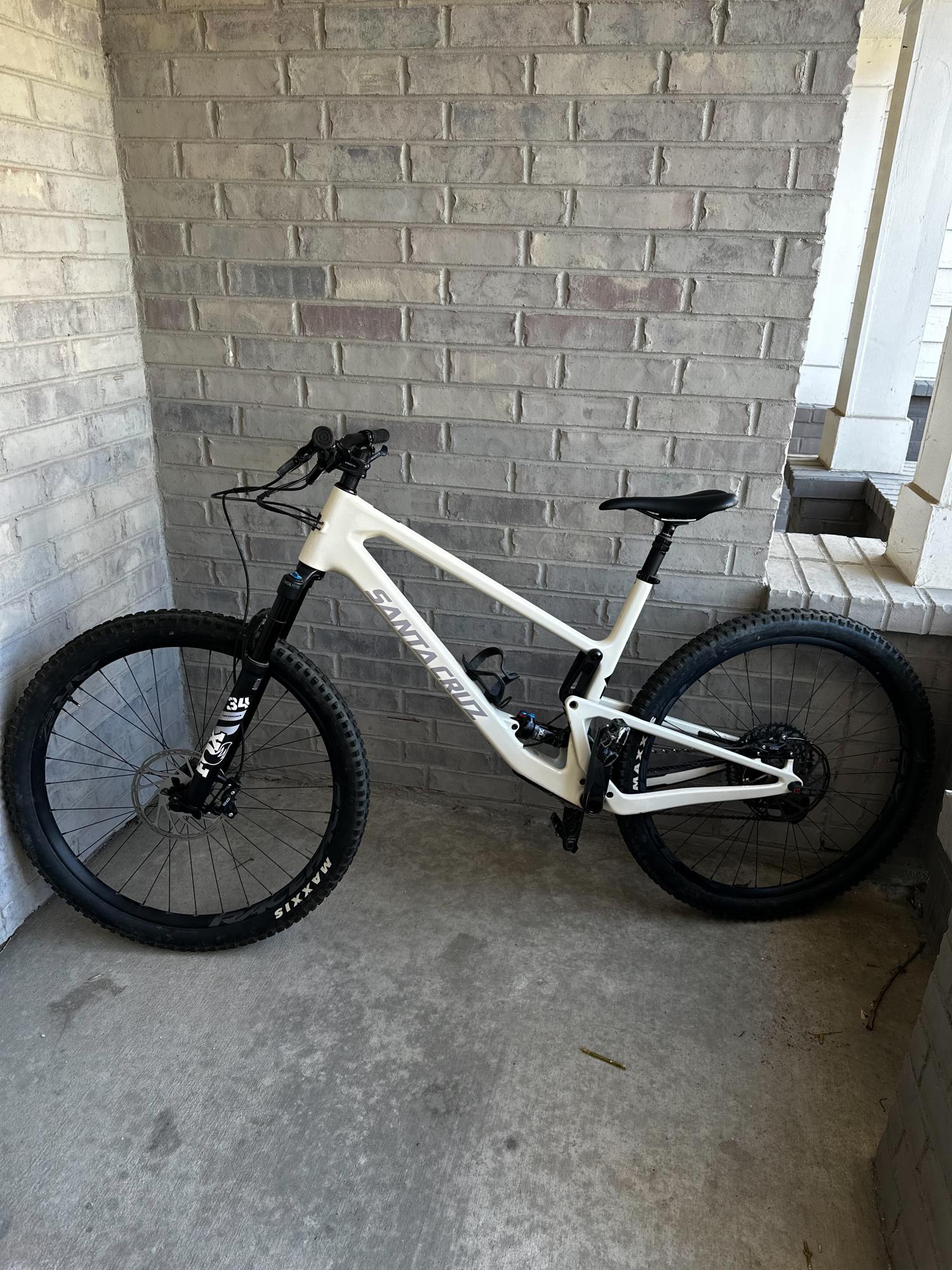 2021 Santa Cruz Tallboy White