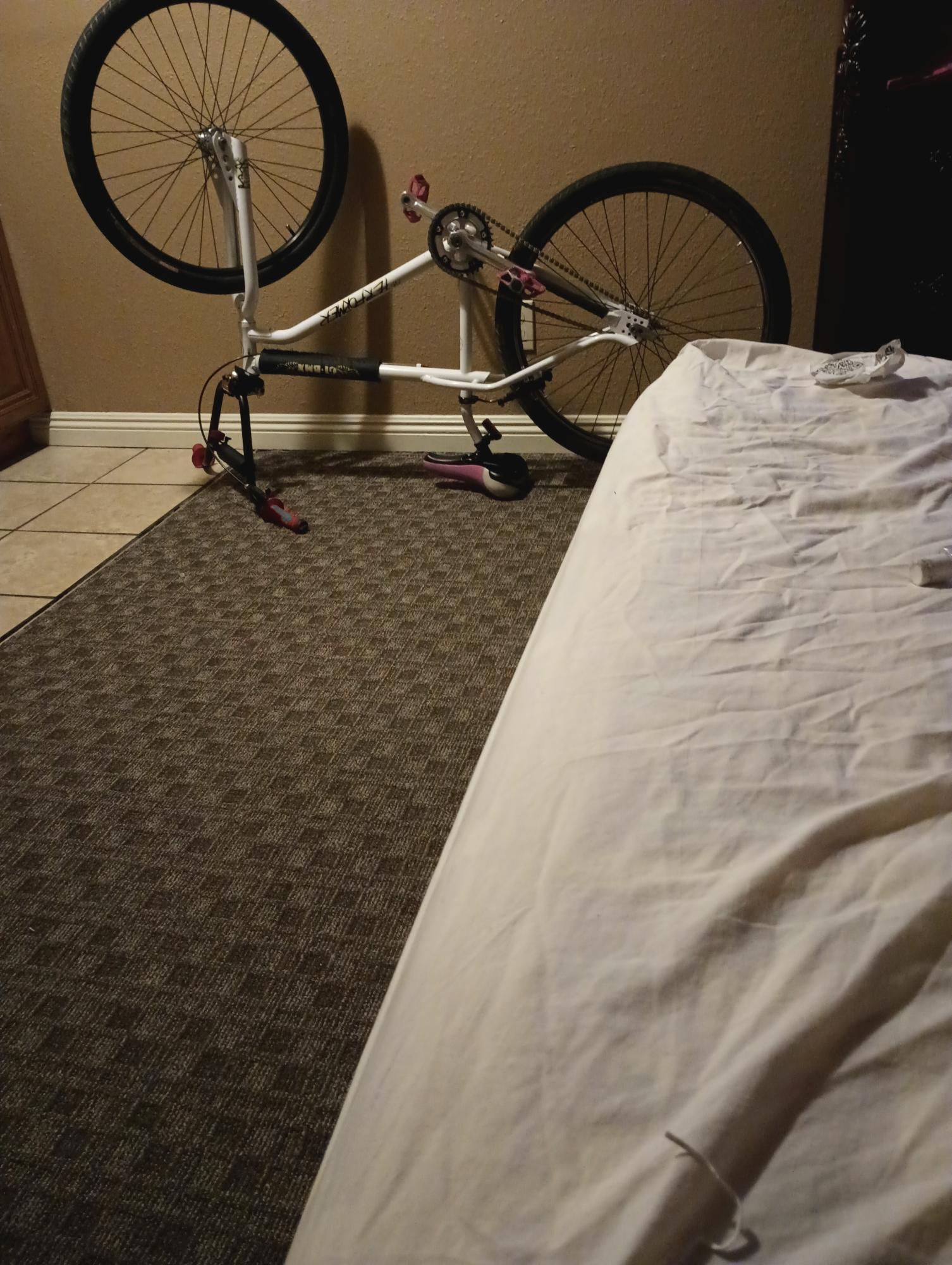 2014 GT Bicycles Bmx White