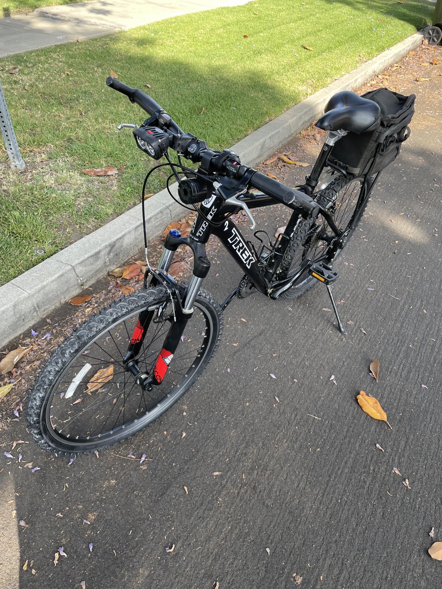 Trek Mountain/Road Hybrid Black