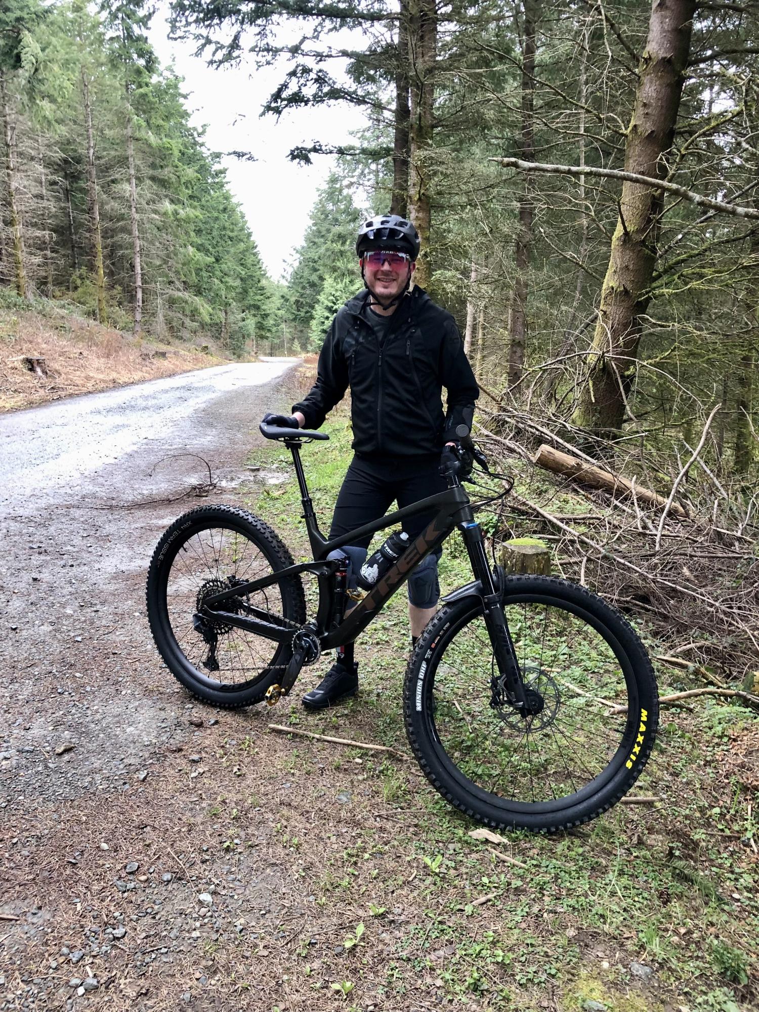 2022 Trek Fuel EX 9.8 GX Black and Green