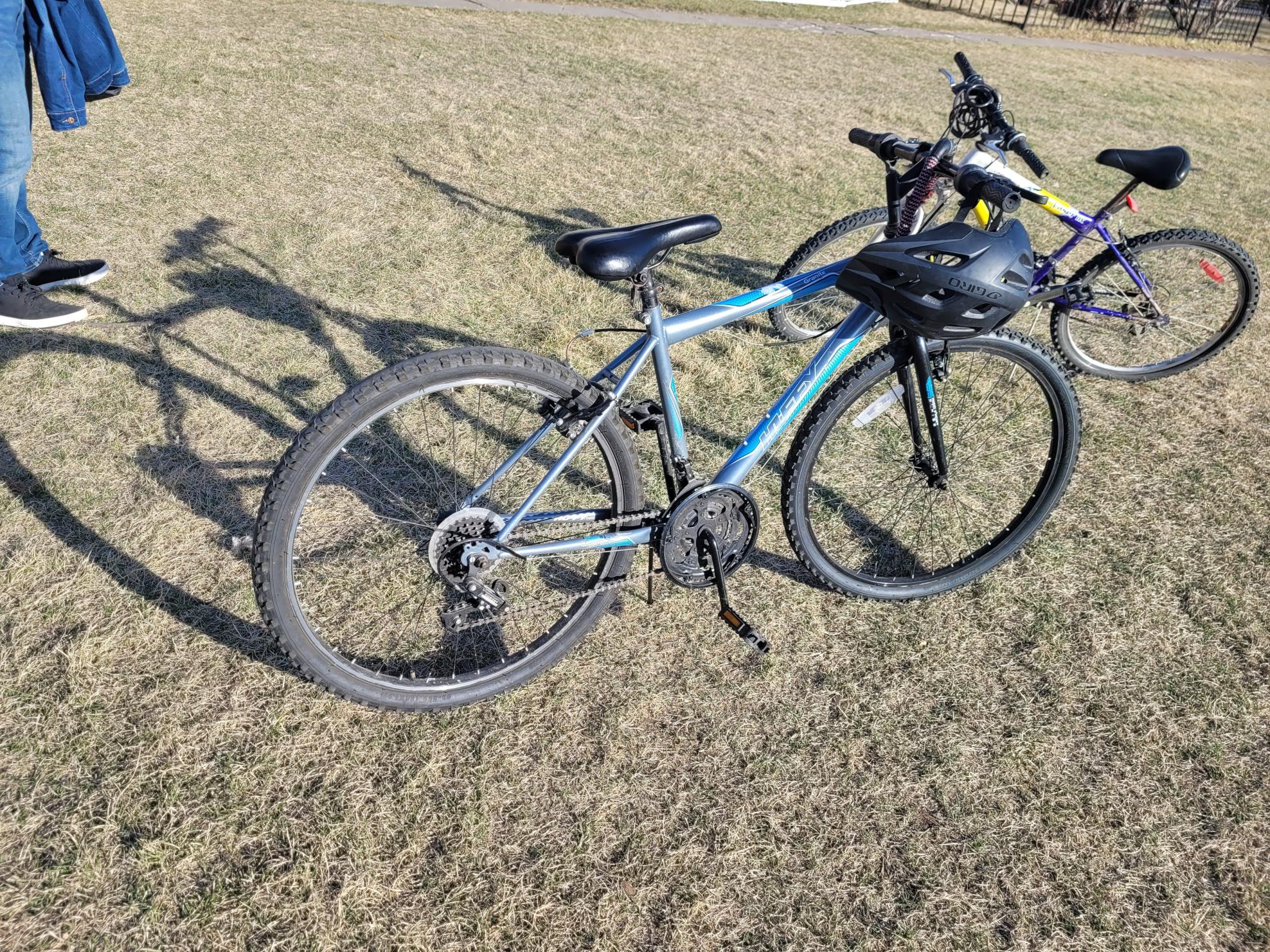 Huffy (granite) Mountain Bike for boys Silver, gray or bare metal, Stickers tape or other cover-u...