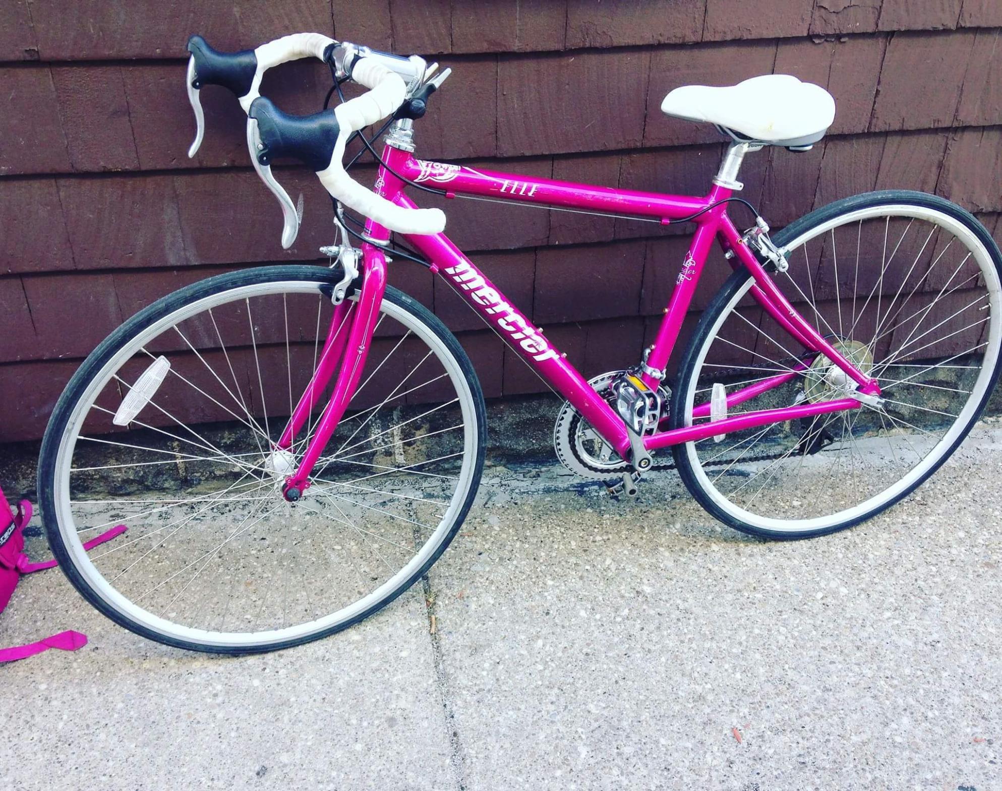 2014 Mercier Elle Pink and White