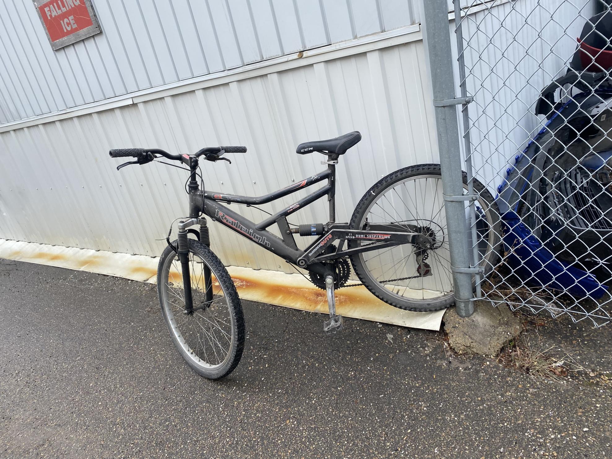 Raleigh tora Black