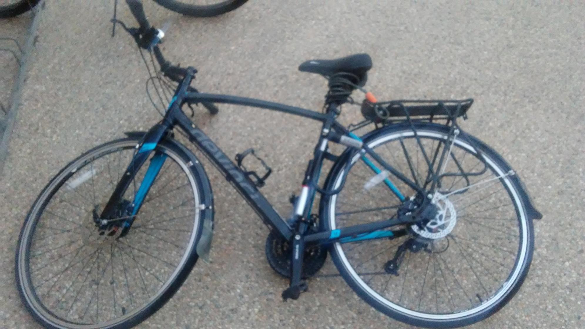 2015 Devinci Dublin Black and Blue