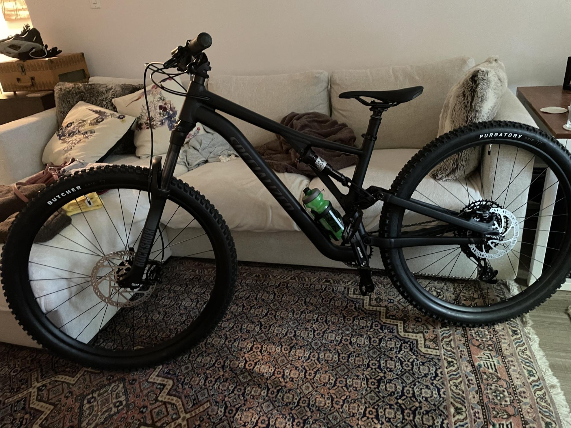 2022 Specialized Stumpjumper Black