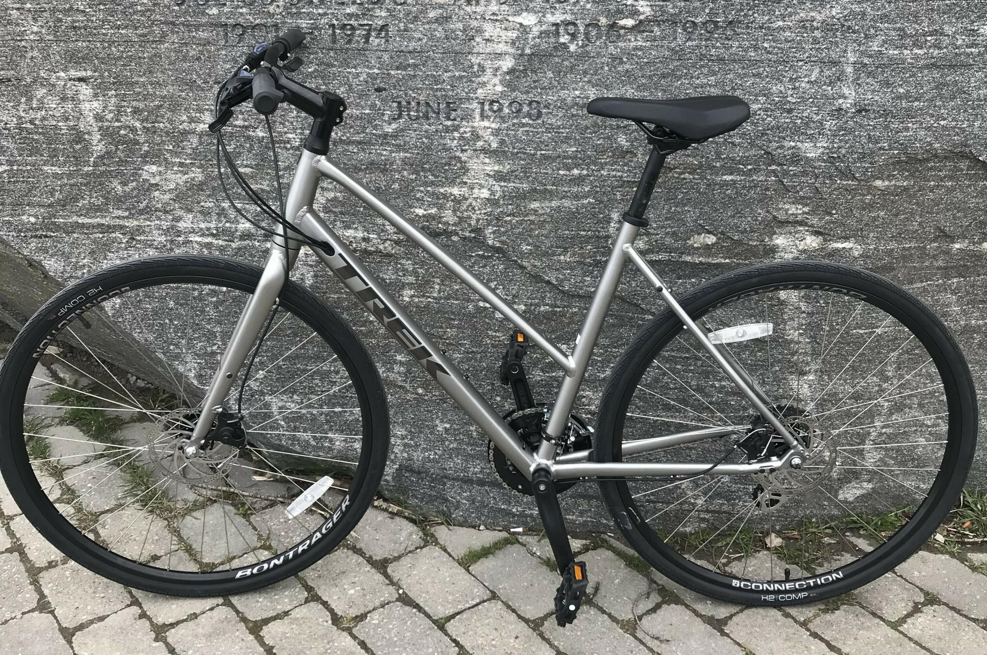 2021 Trek FX 1 Stagger Silver, gray or bare metal