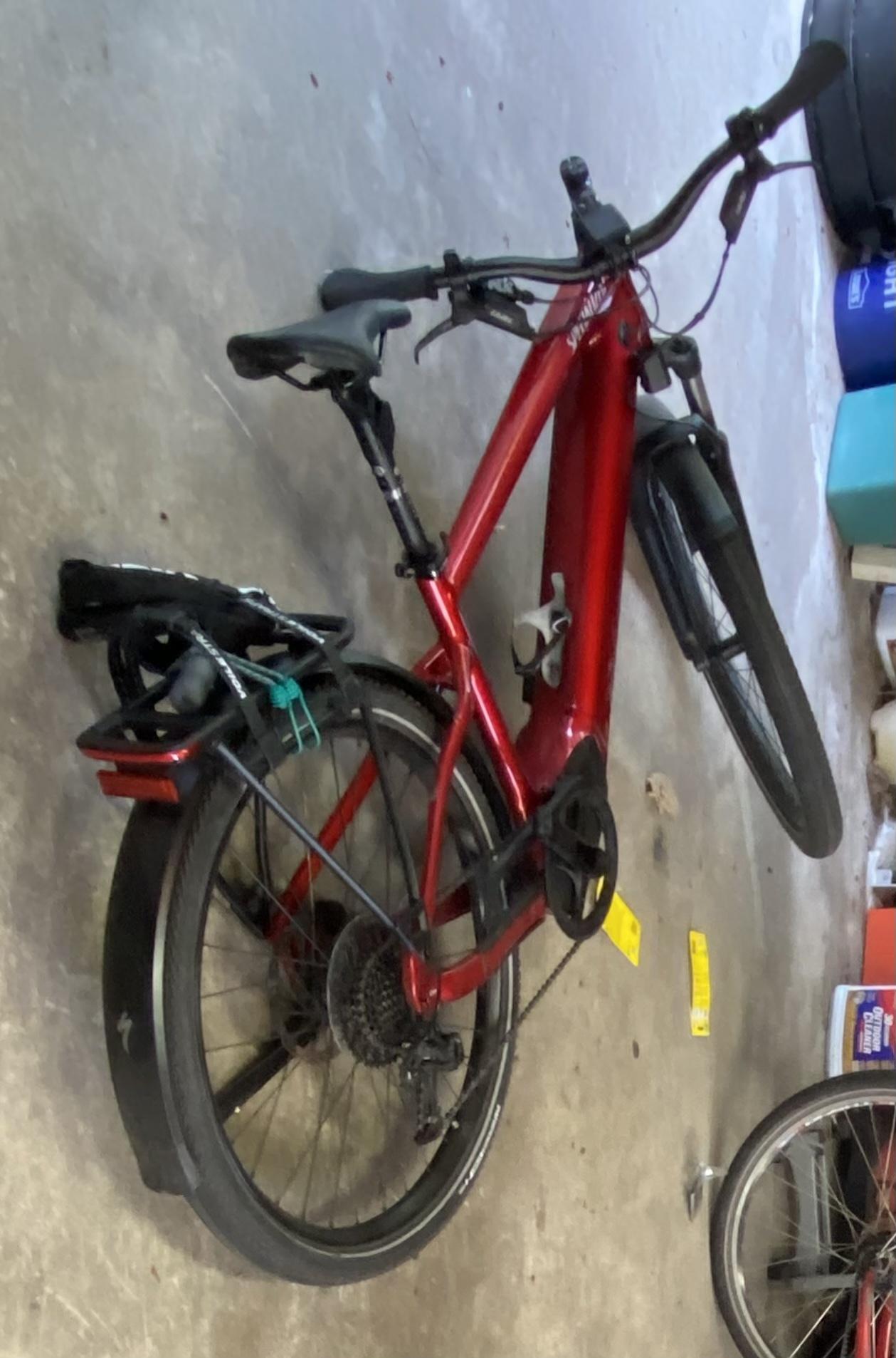 2022 Specialized Vado Red