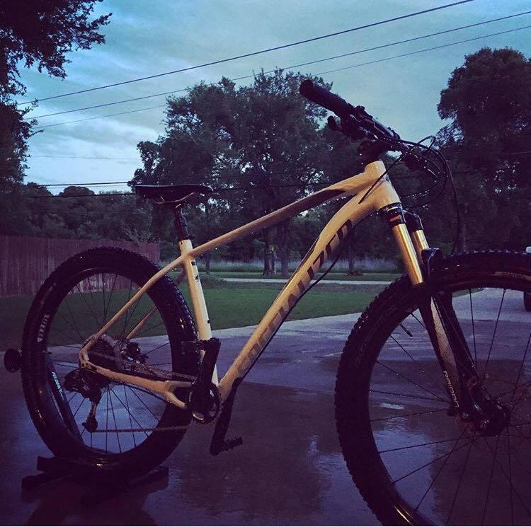 2016 Specialized FUSE COMP 6FAT White