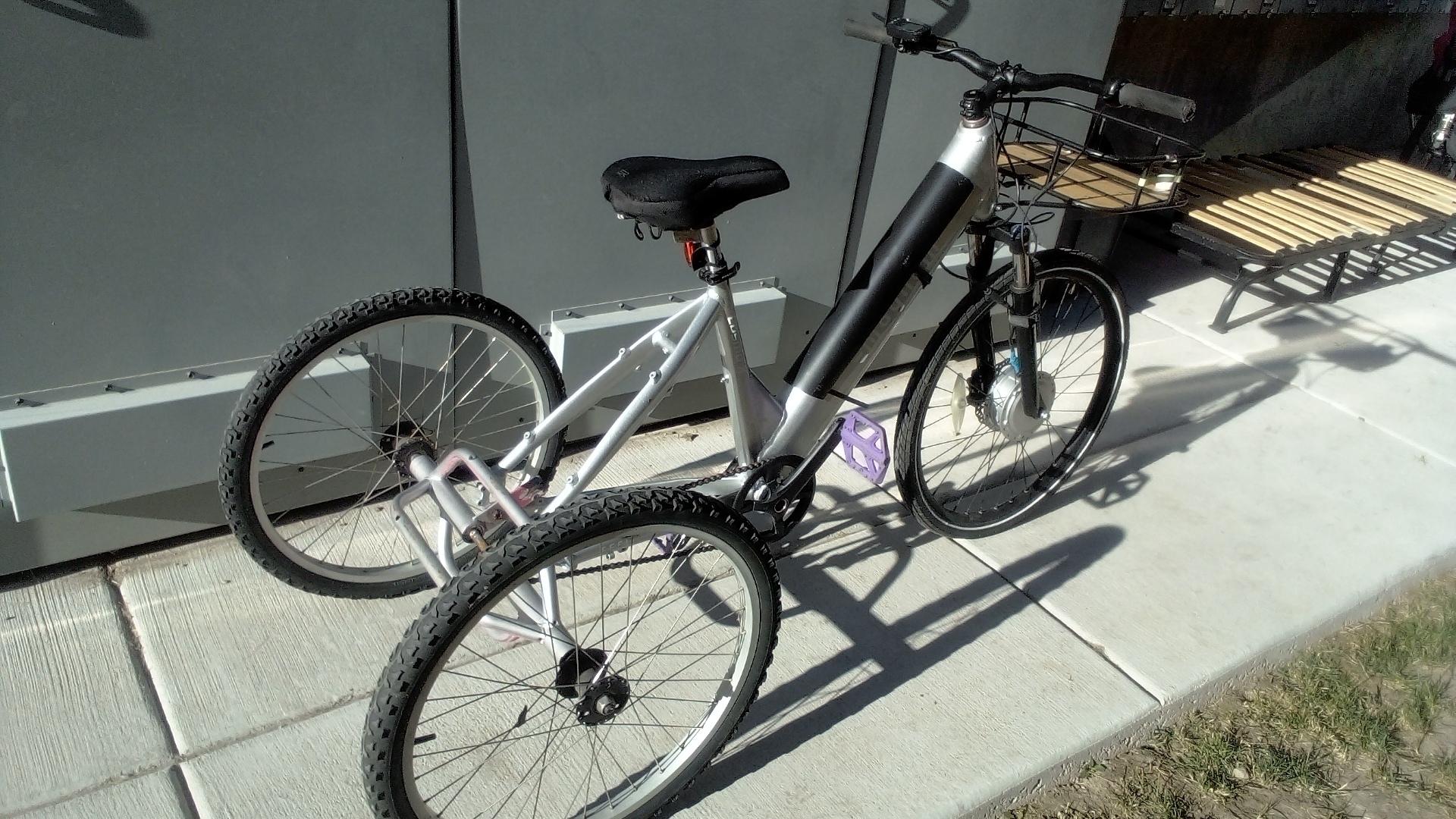 Magnum Bikes Cosmo x tricycle Silver, gray or bare metal