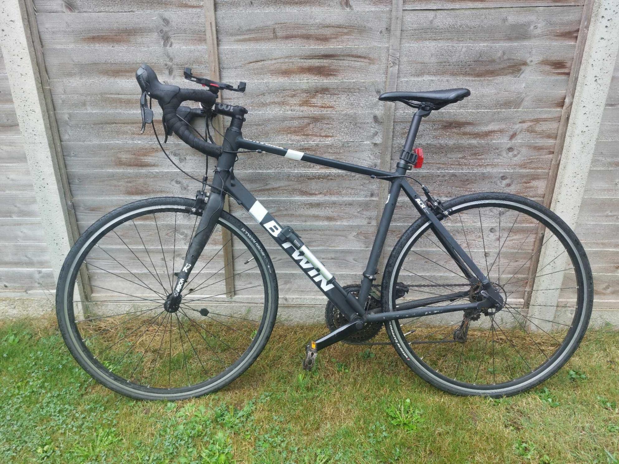 b'Twin Triban 500 Black