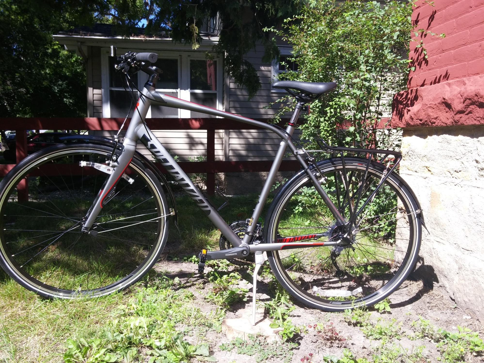 2015 Specialized Sirrus Elite Silver or Gray
