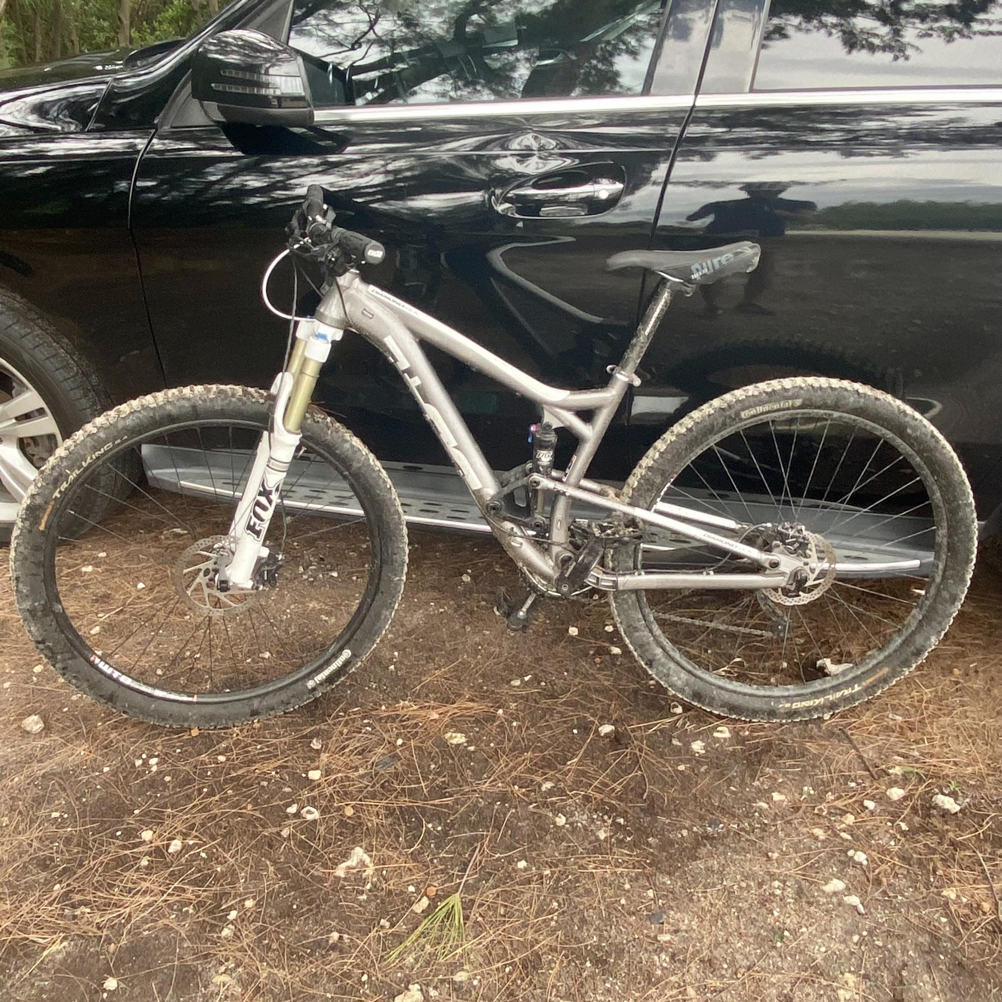 2014 Diamondback Silver, gray or bare metal