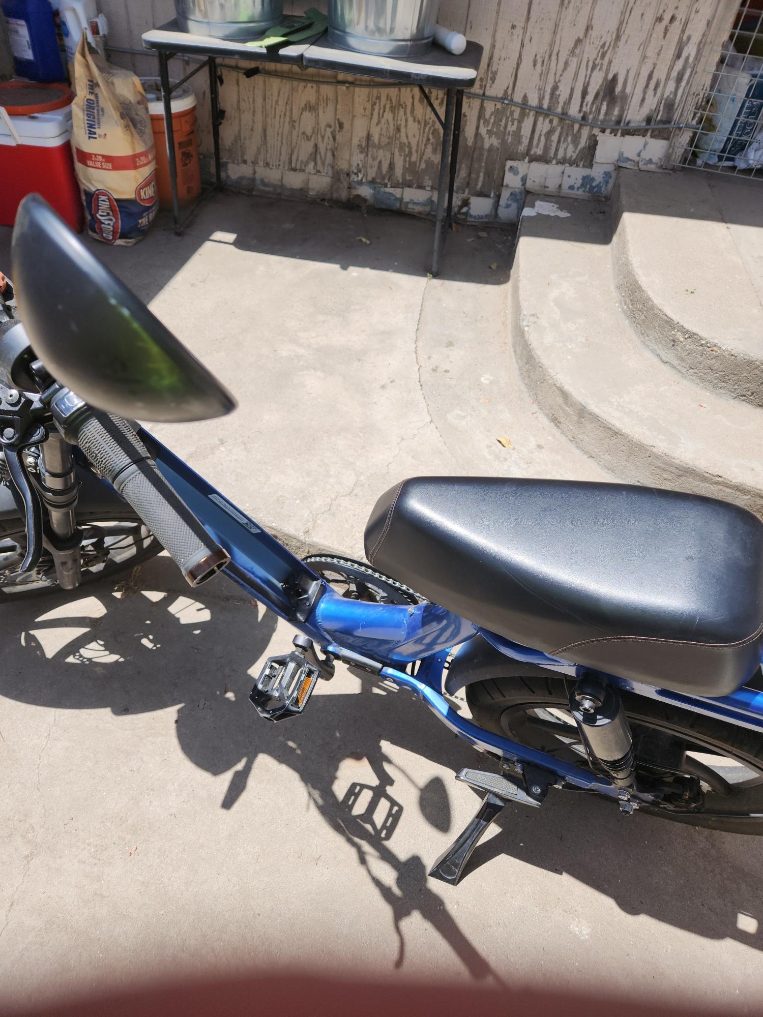 2018 Juiced Bikes Step through Blue