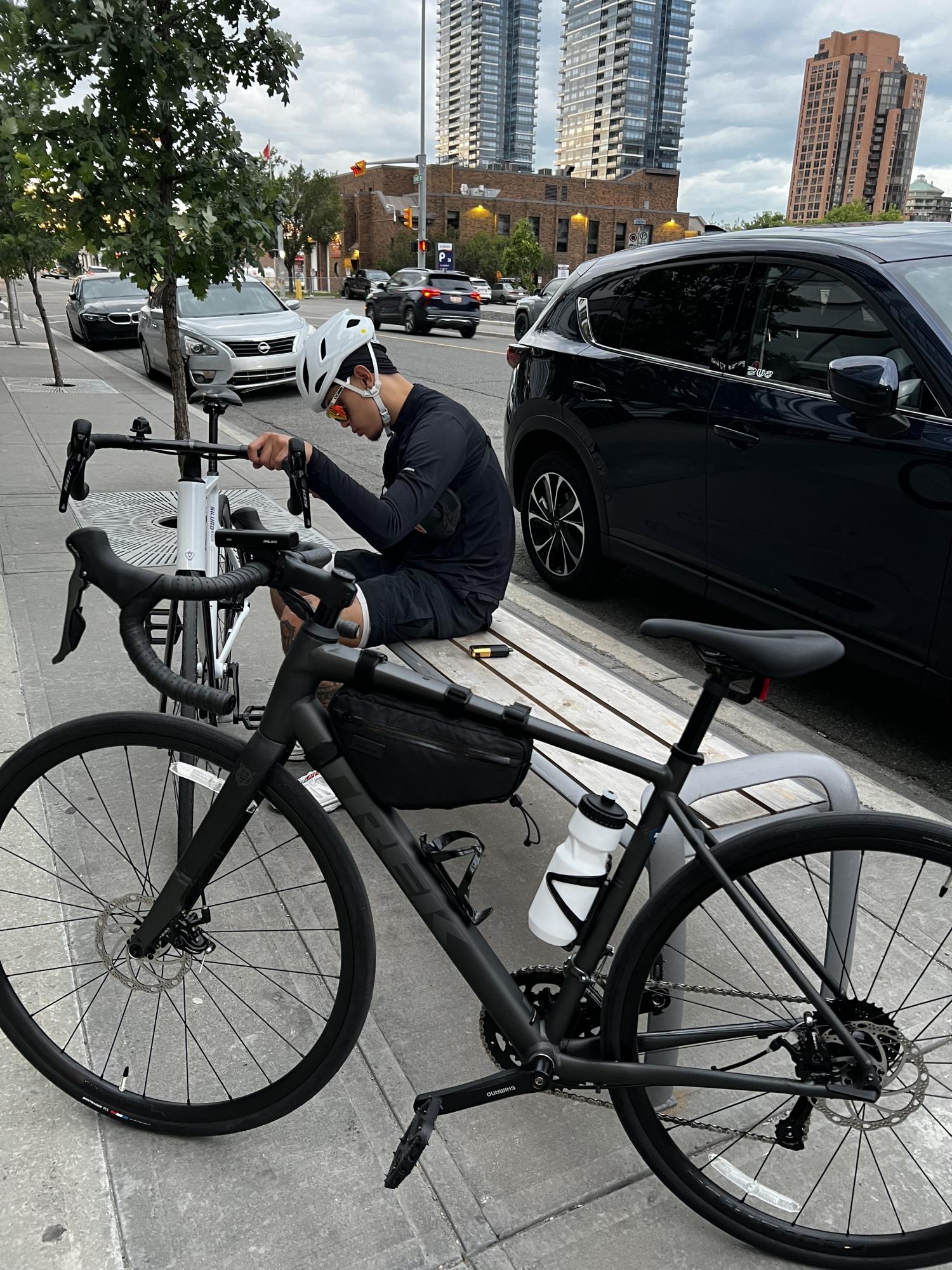 2024 Trek Trek Black
